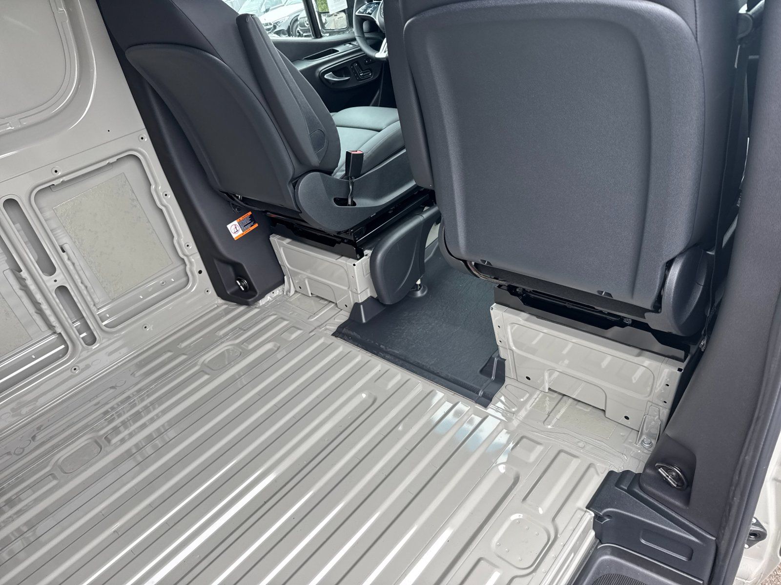 new 2025 Mercedes-Benz Sprinter 2500 car