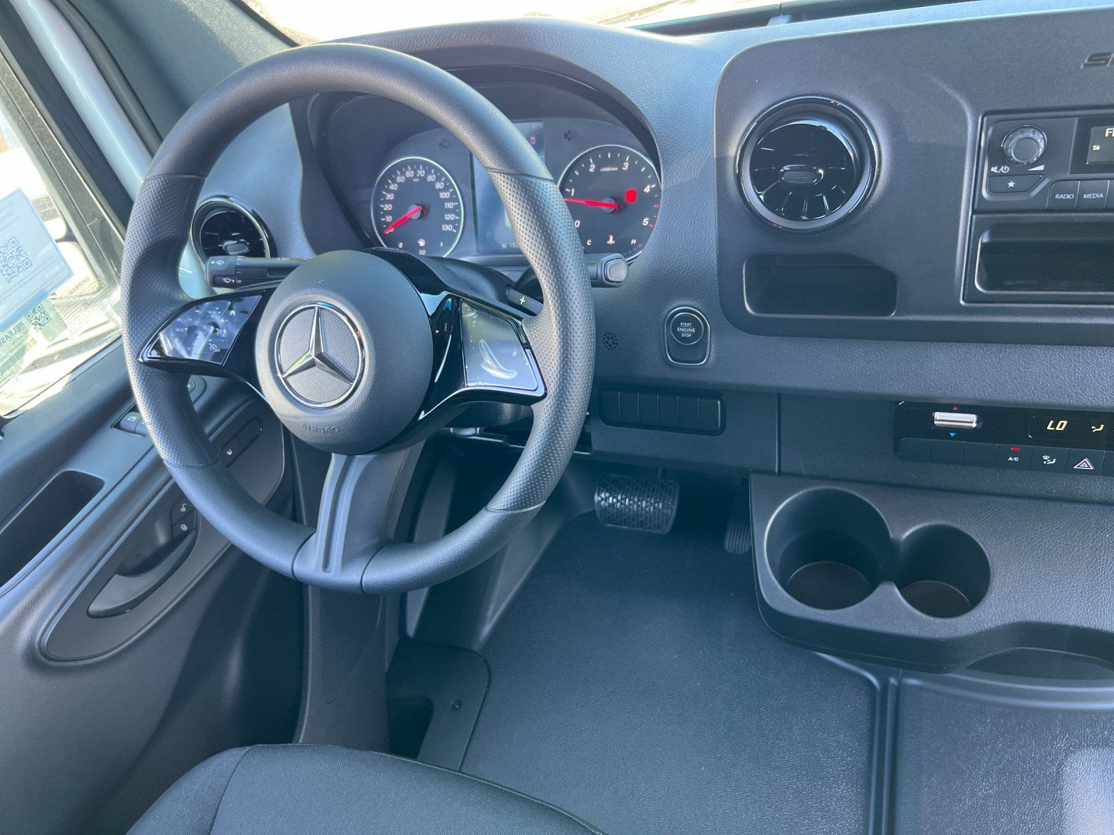 new 2025 Mercedes-Benz Sprinter 2500 car