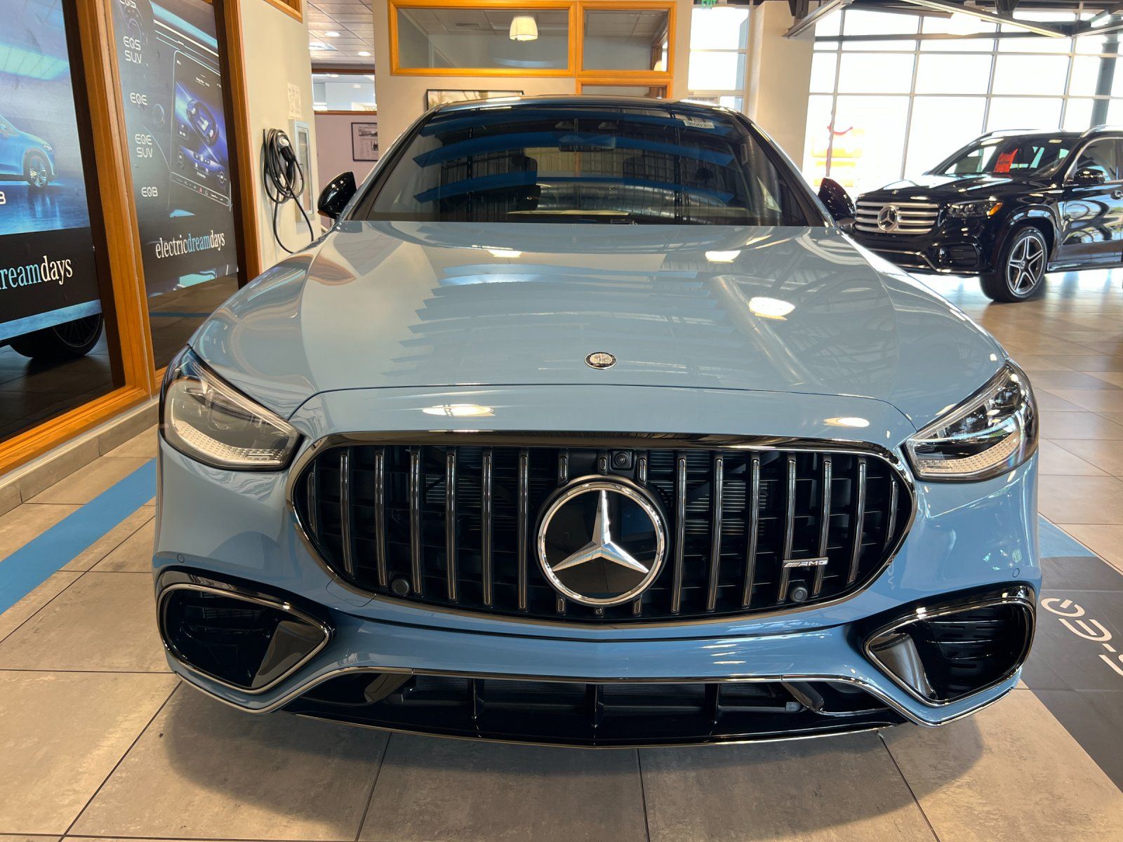 new 2025 Mercedes-Benz S-Class car