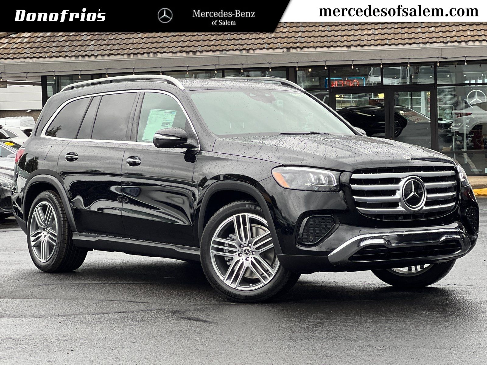 new 2025 Mercedes-Benz GLS car