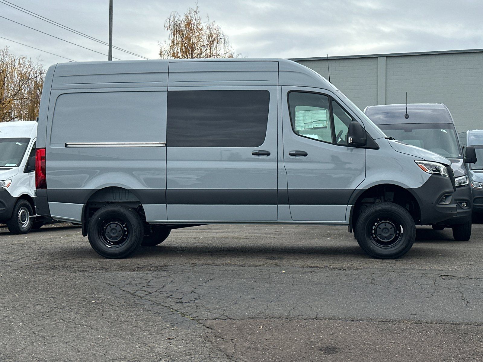new 2025 Mercedes-Benz Sprinter 2500 car