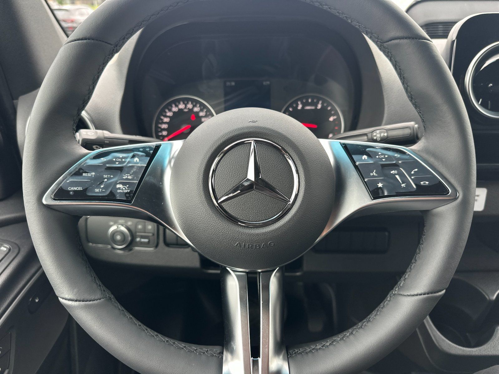 new 2025 Mercedes-Benz Sprinter 2500 car
