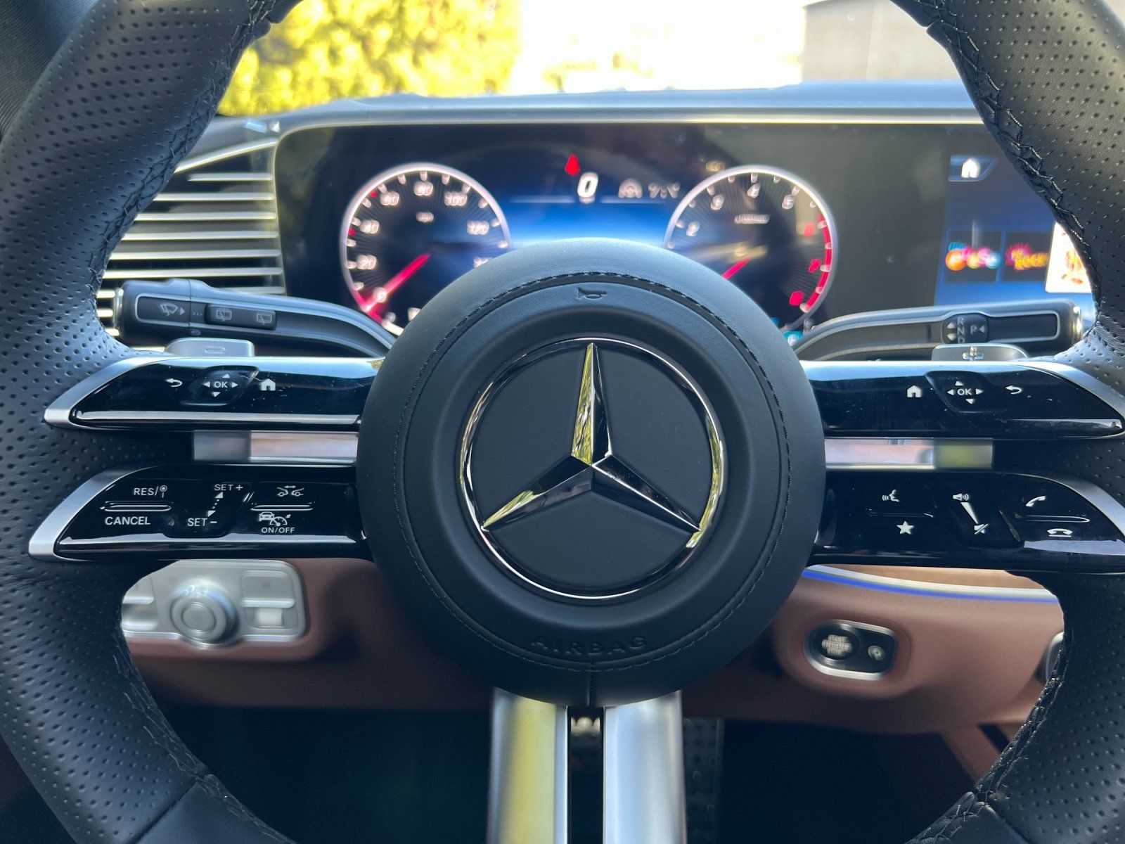 new 2025 Mercedes-Benz GLS car