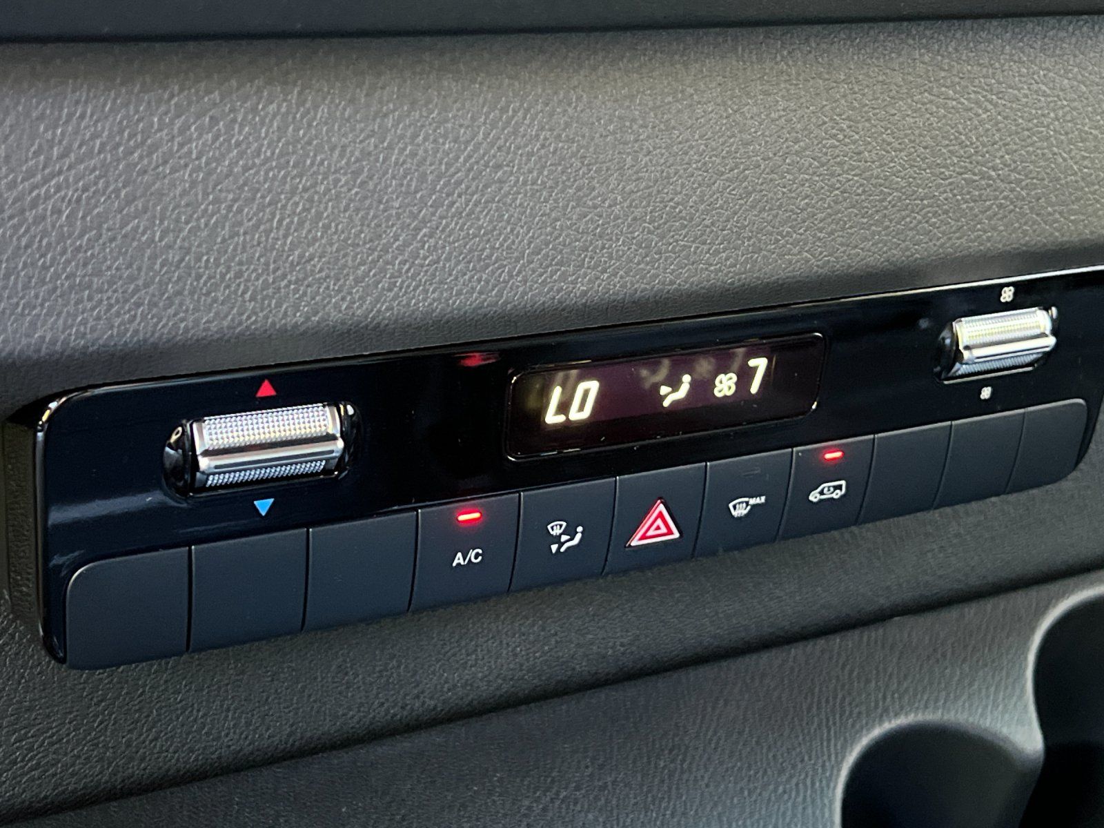 new 2025 Mercedes-Benz Sprinter 2500 car