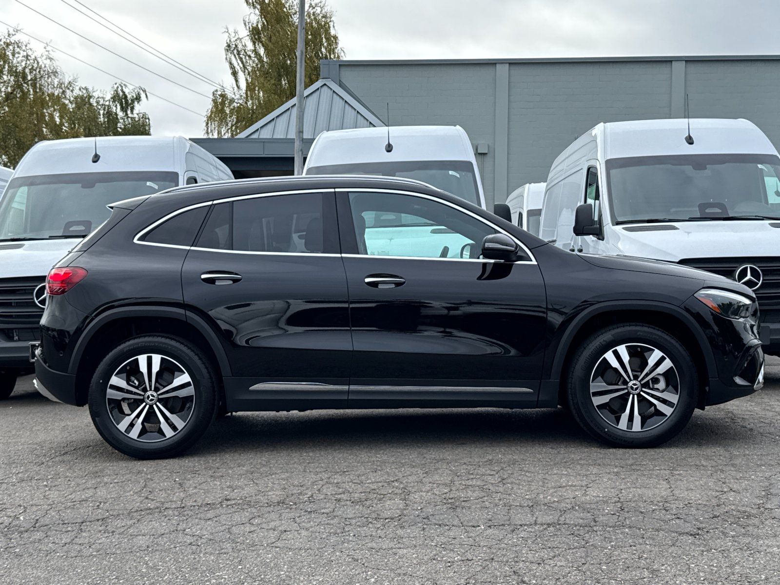 new 2025 Mercedes-Benz GLA car