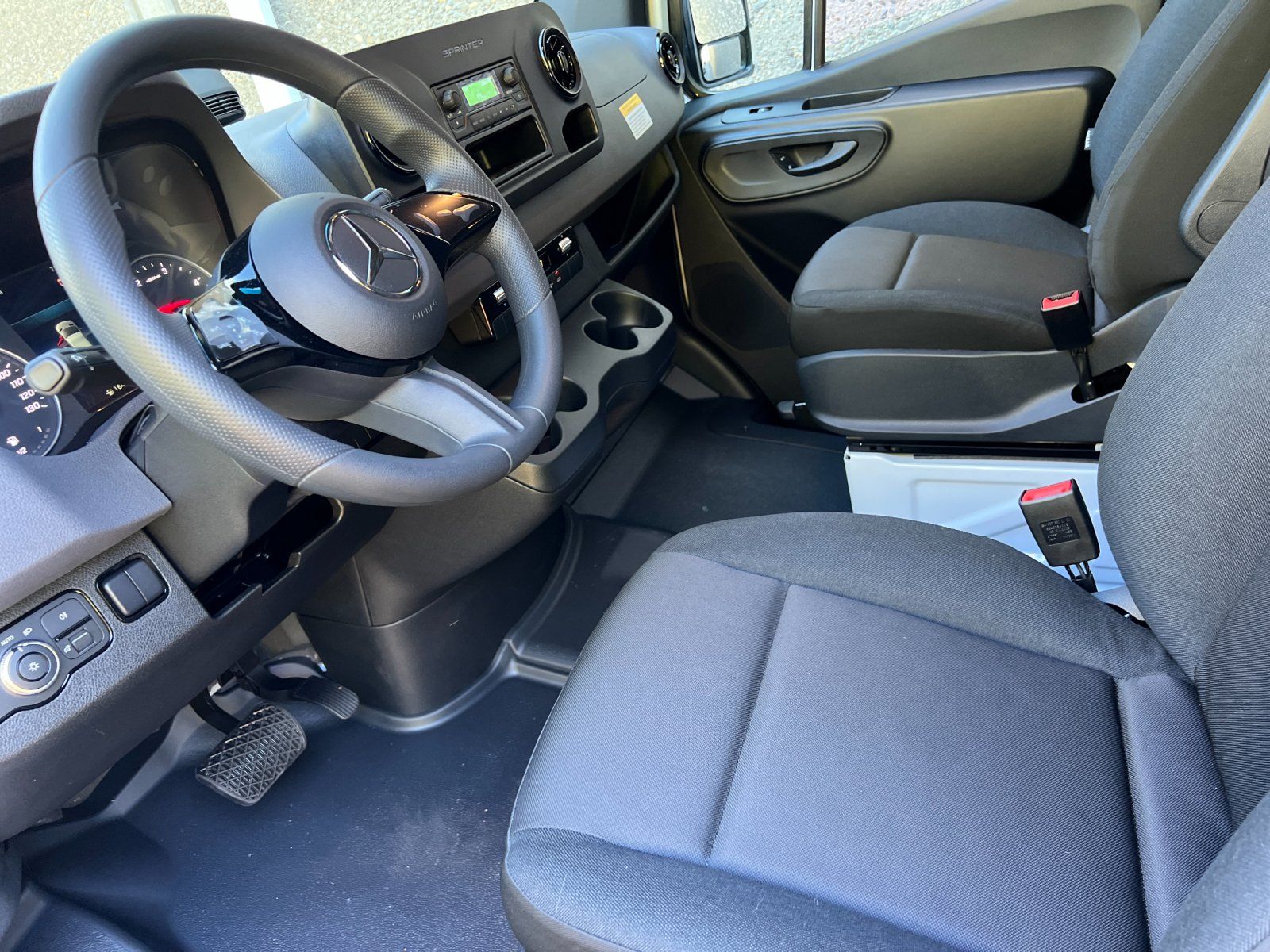 new 2025 Mercedes-Benz Sprinter 2500 car