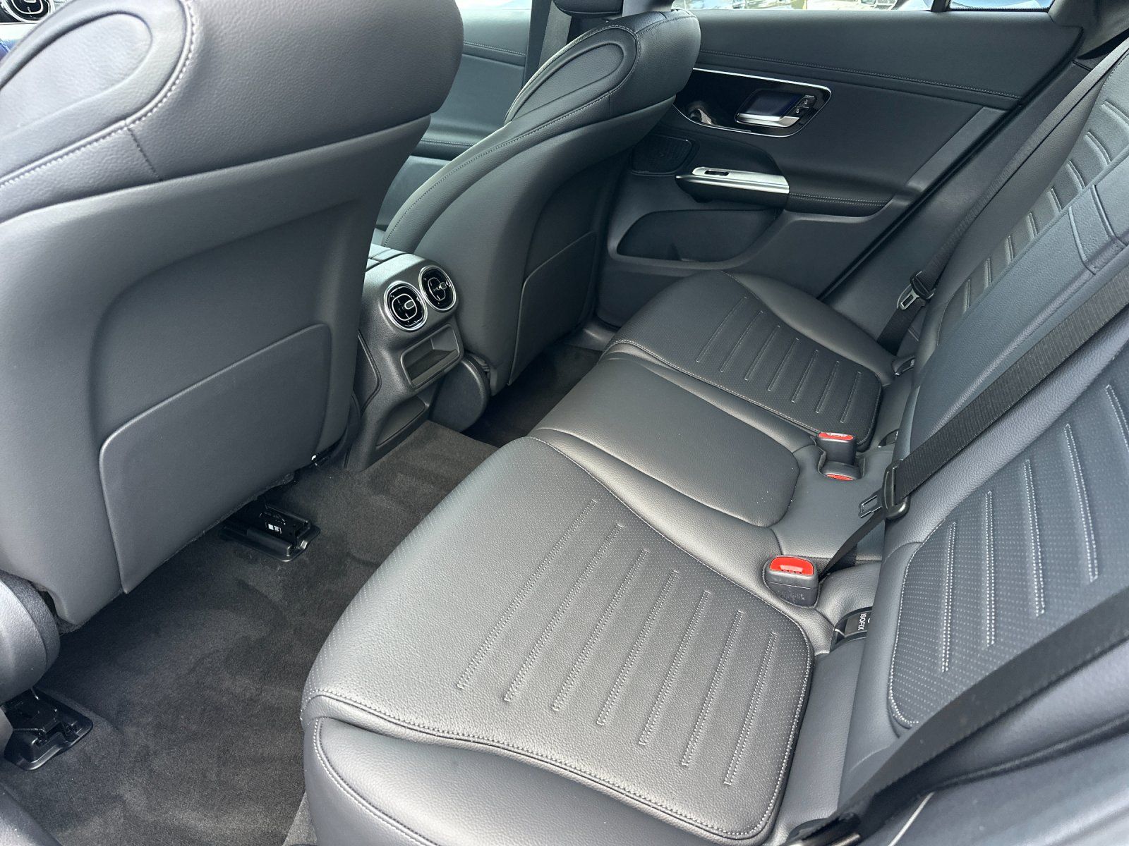 new 2026 Mercedes-Benz GLC car