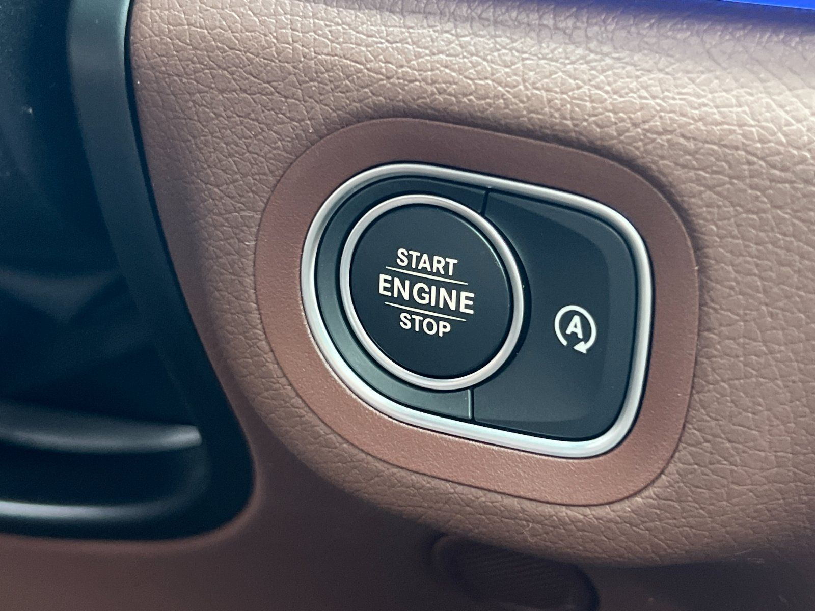 new 2025 Mercedes-Benz GLS car