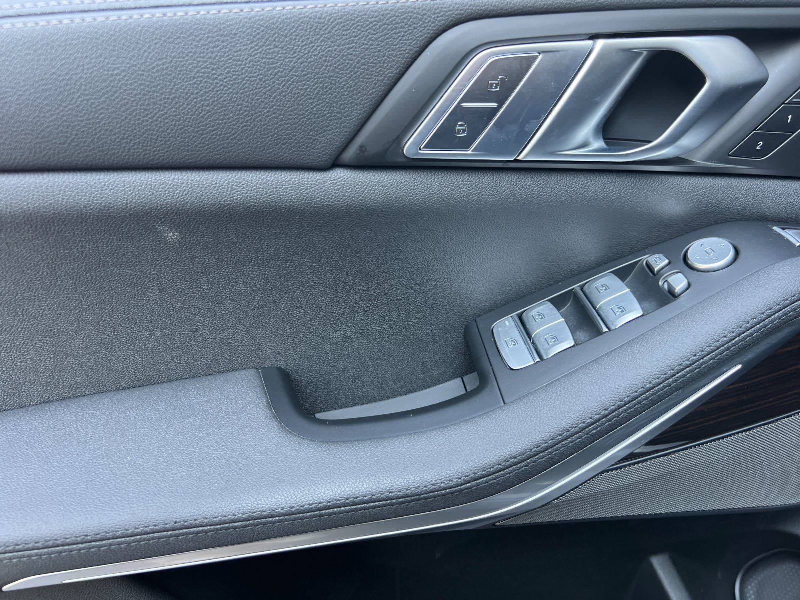 used 2020 BMW X7 car, priced at $27,898