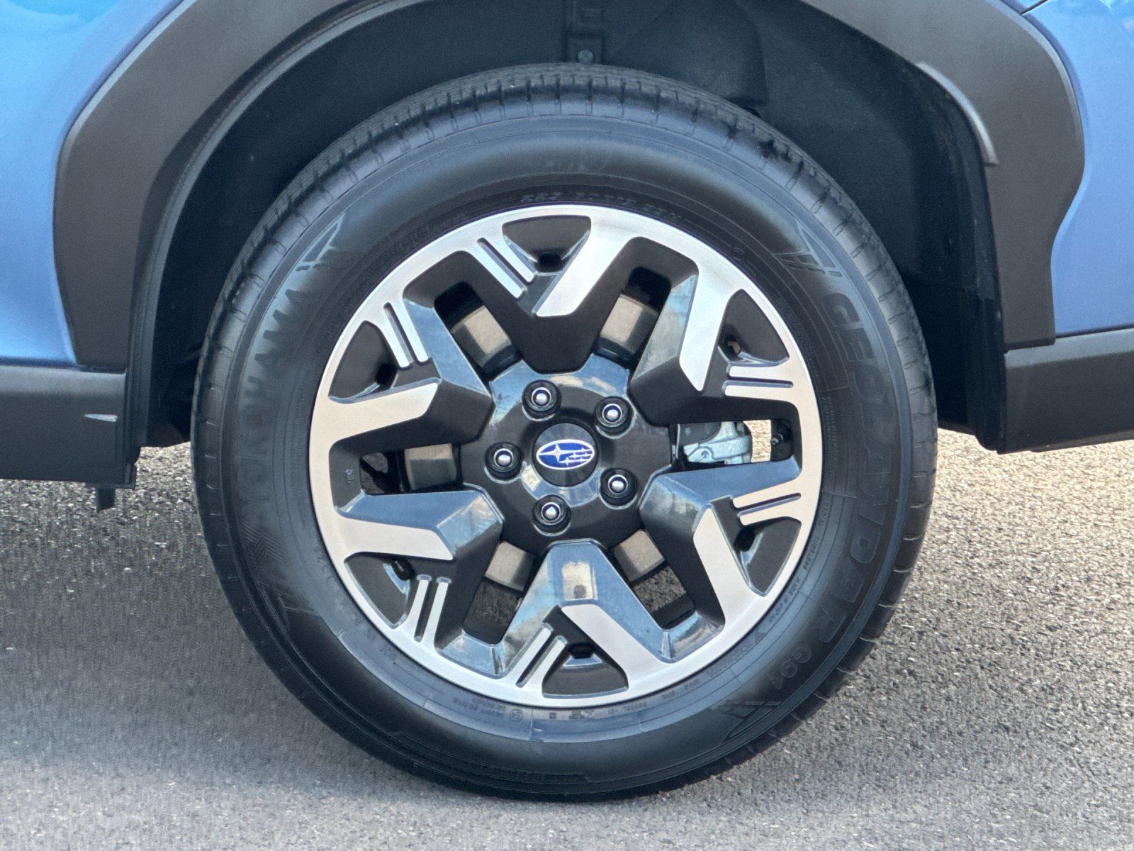 used 2025 Subaru Forester car, priced at $27,998