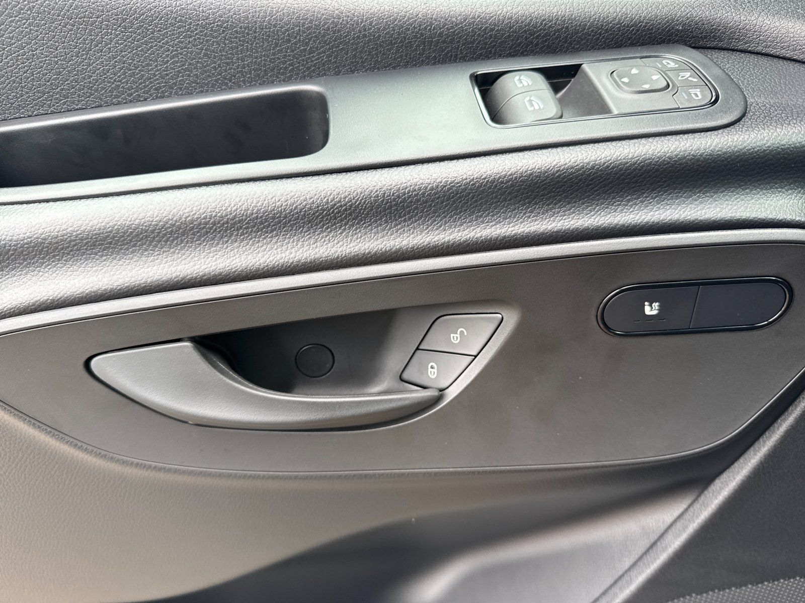 new 2026 Mercedes-Benz Sprinter 2500 car