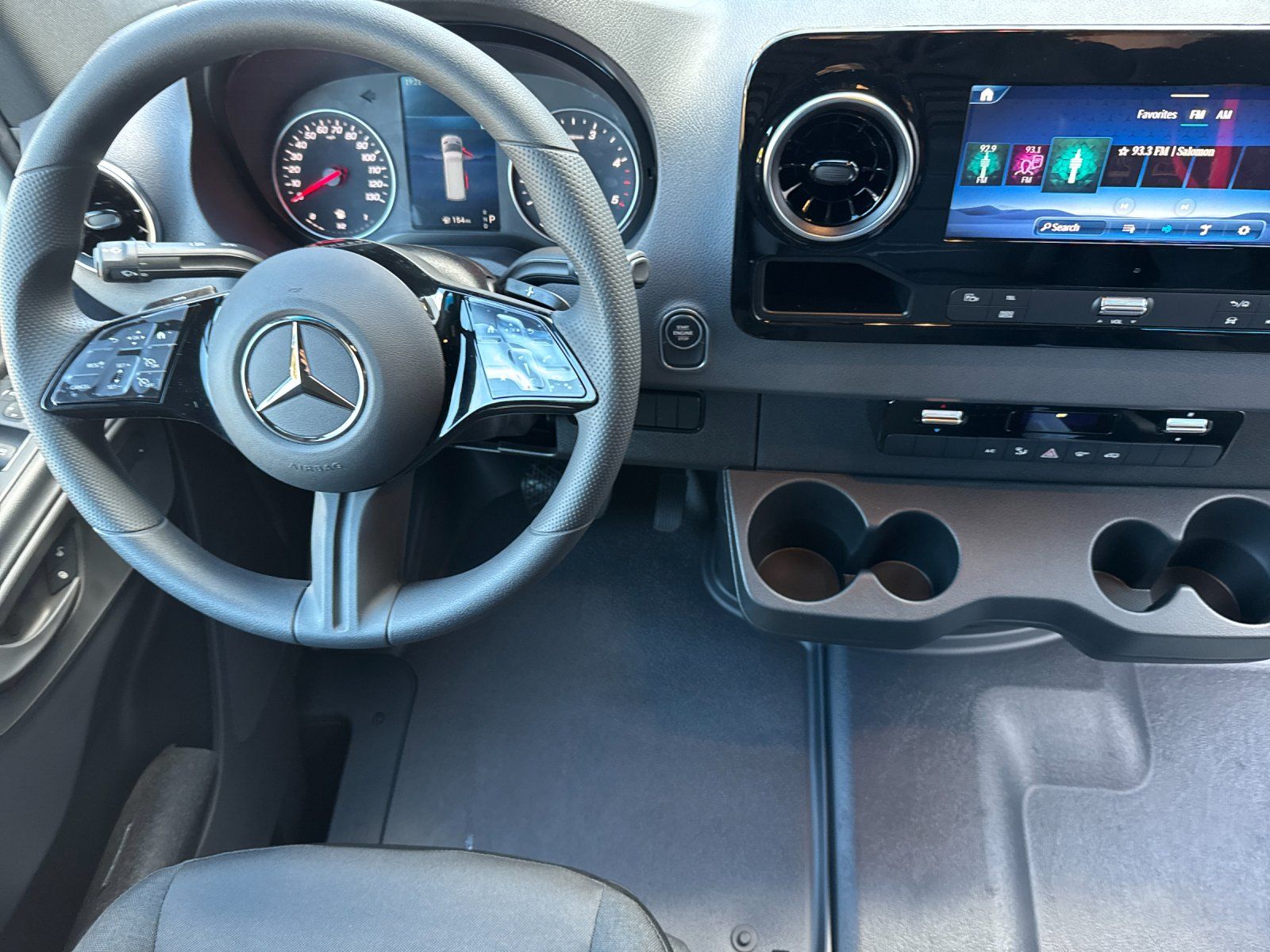 new 2025 Mercedes-Benz Sprinter 2500 car