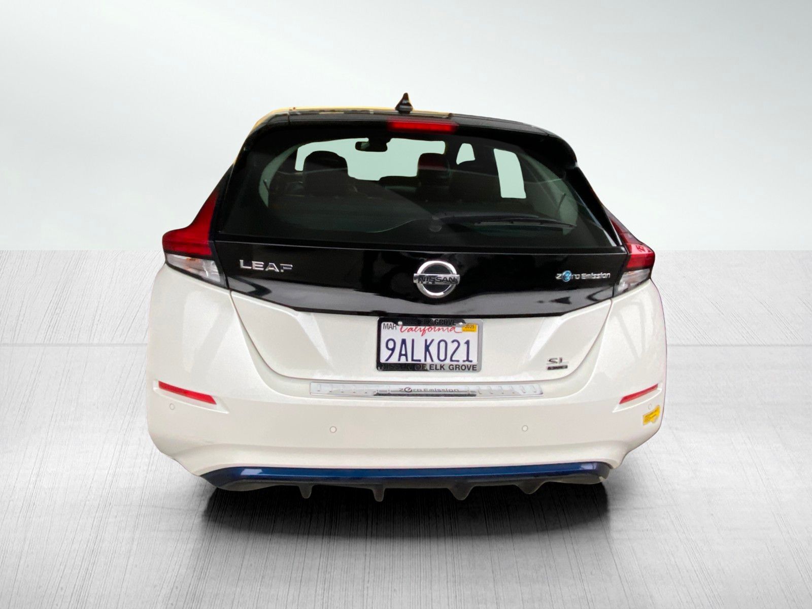 used 2022 Nissan Leaf car, priced at $21,493