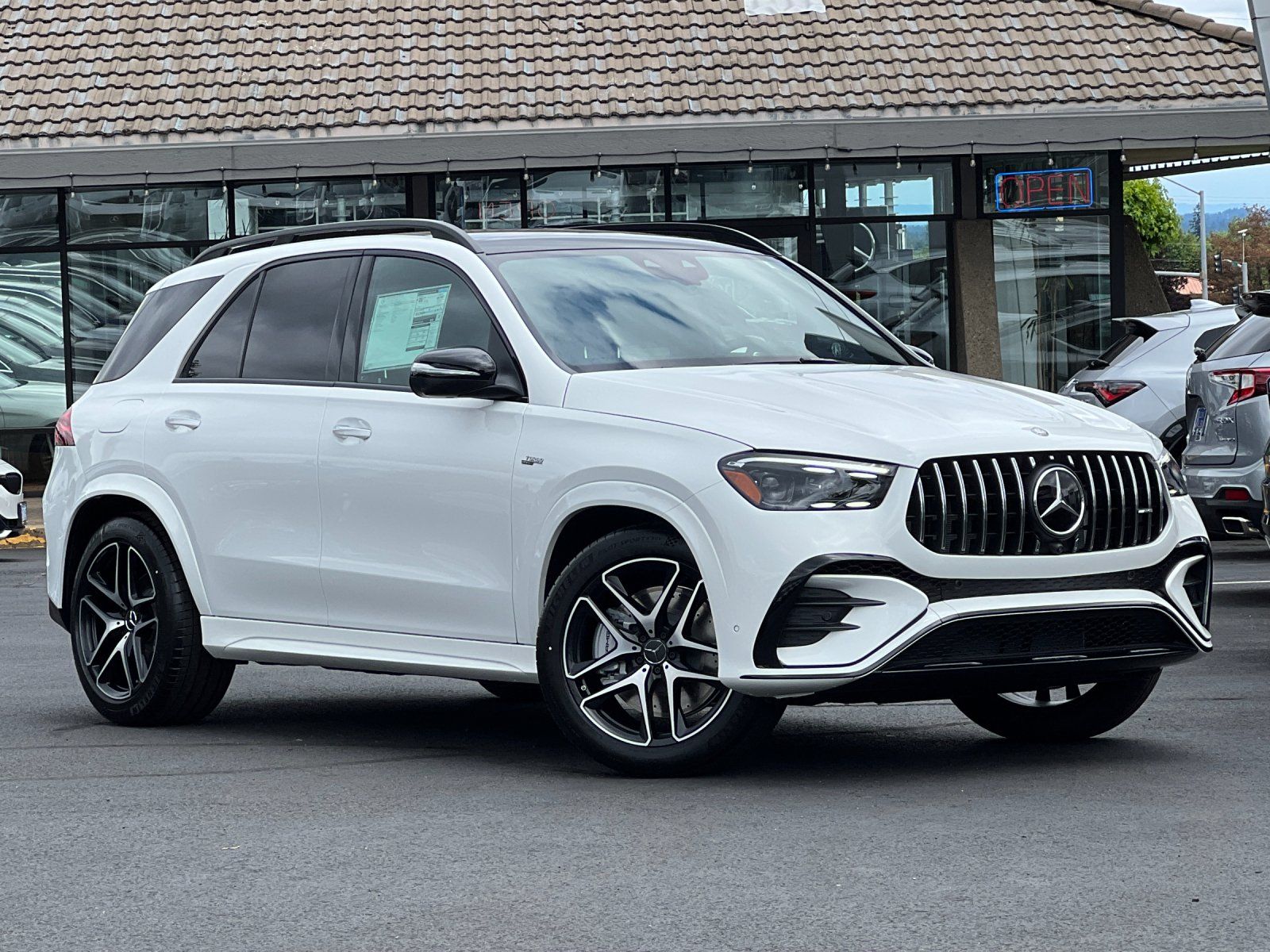 new 2025 Mercedes-Benz GLE car