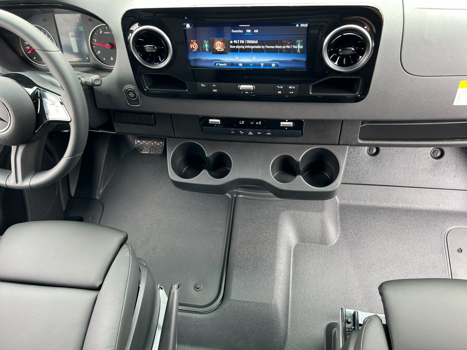 new 2025 Mercedes-Benz Sprinter 2500 car