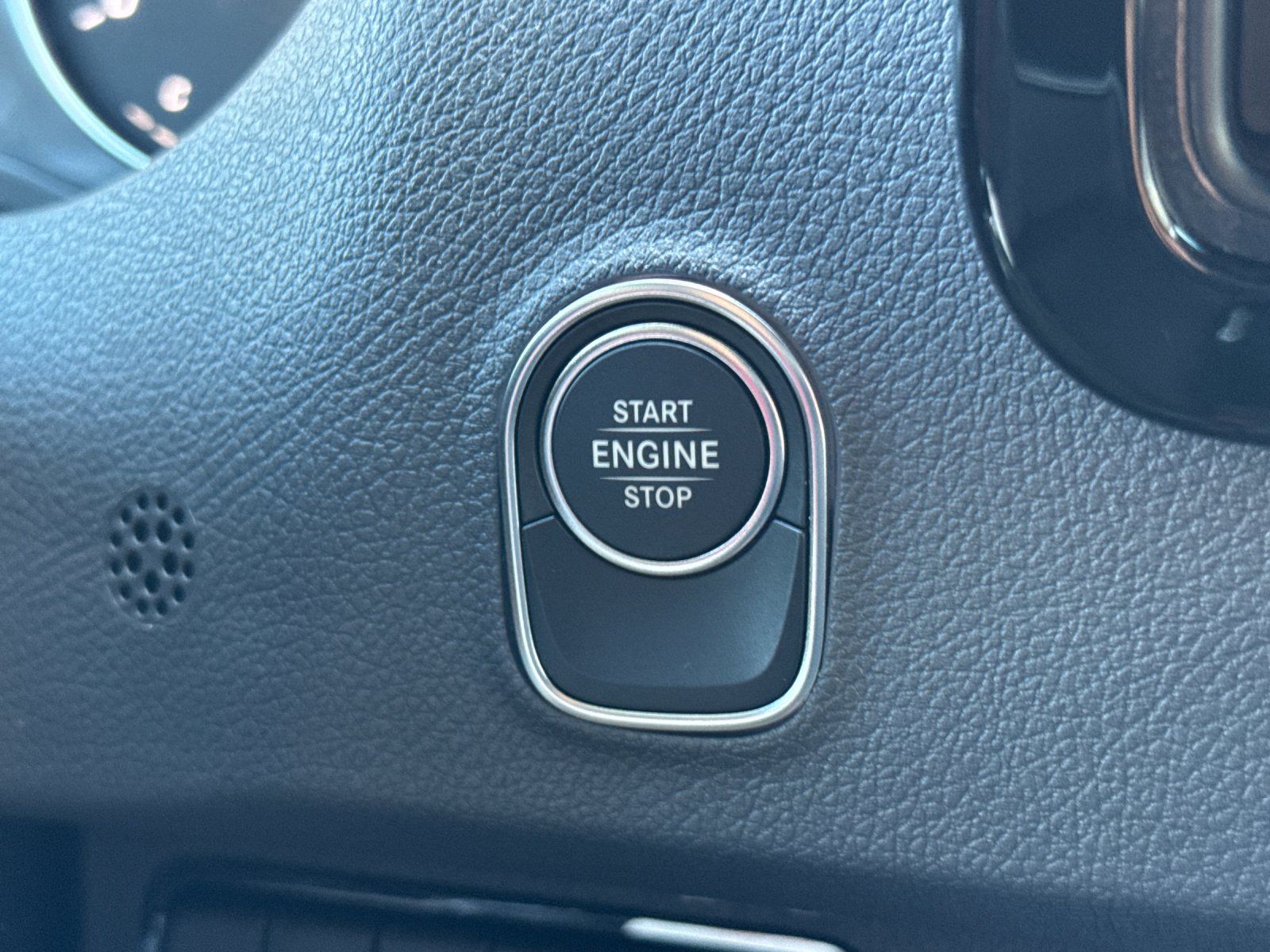 new 2025 Mercedes-Benz Sprinter 2500 car