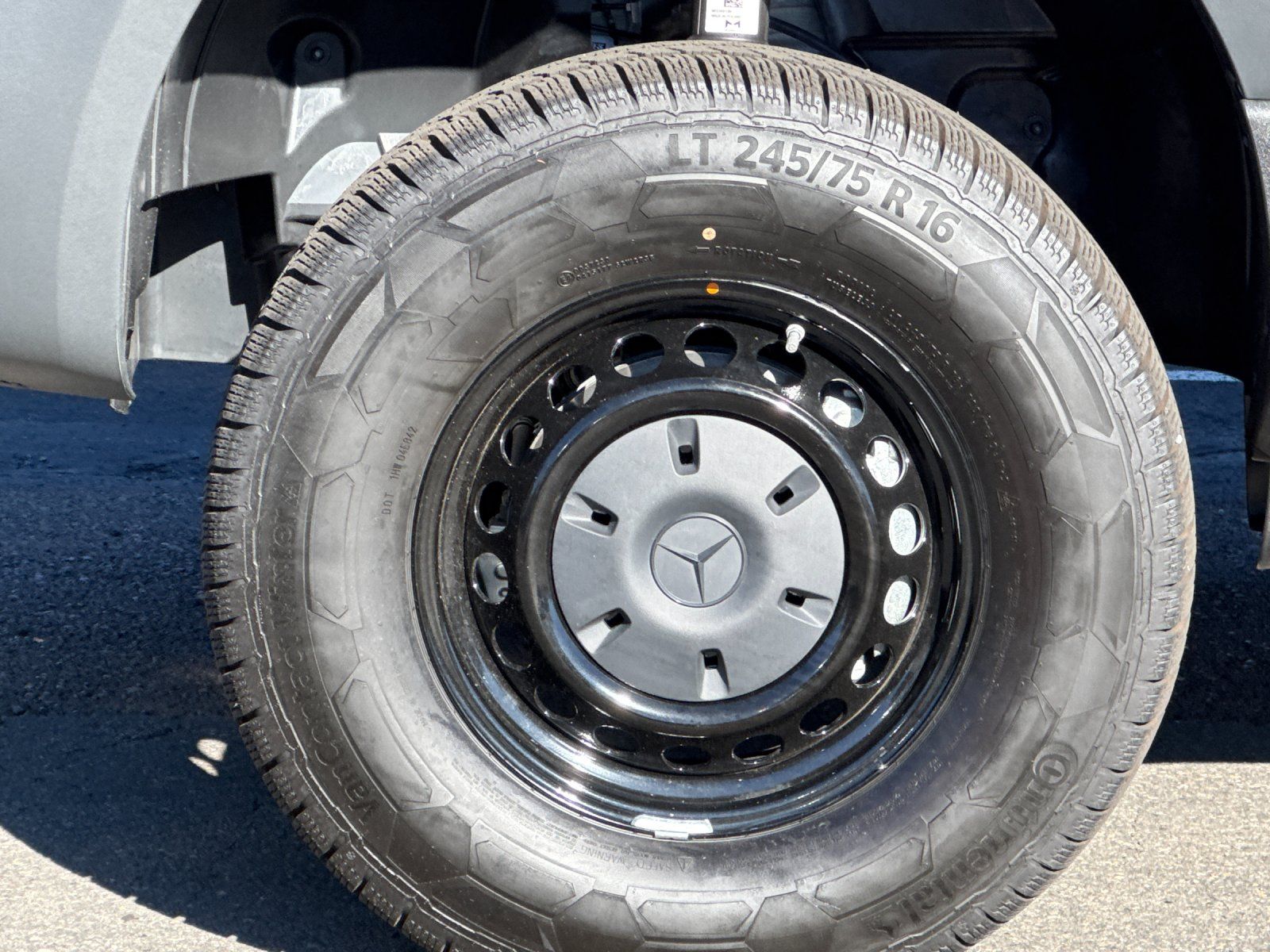 new 2025 Mercedes-Benz Sprinter 2500 car