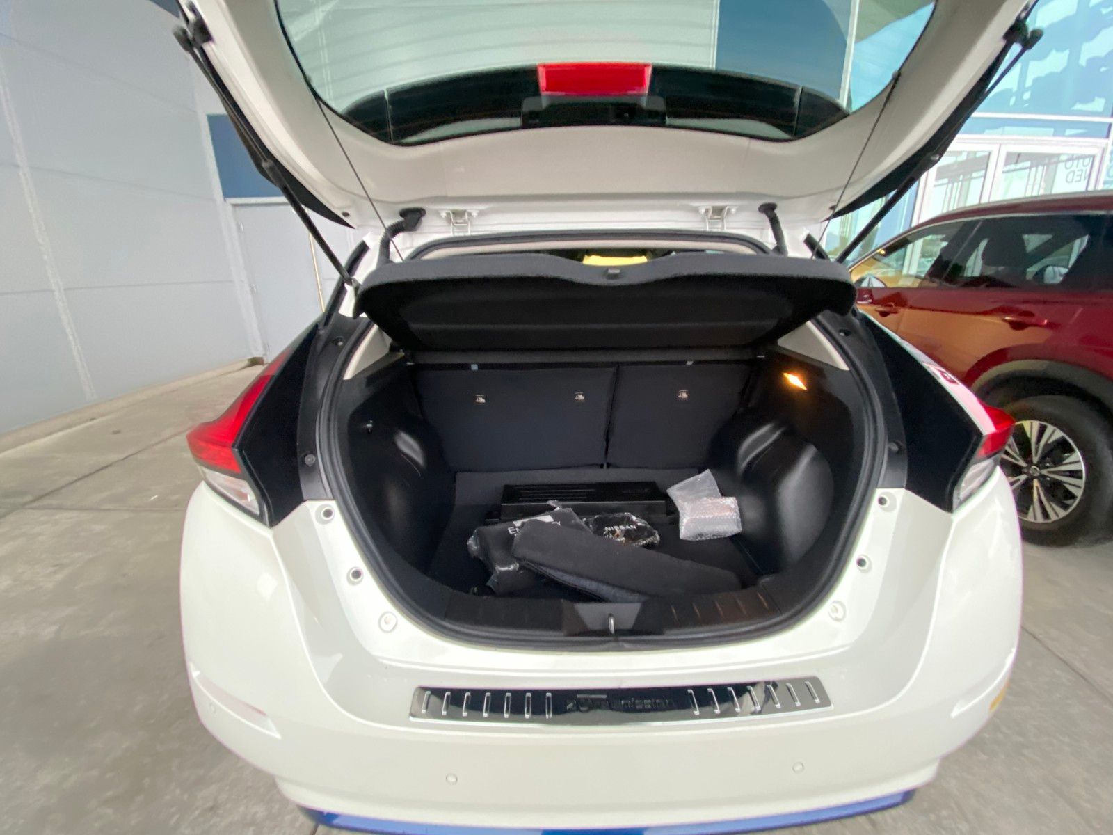 used 2022 Nissan Leaf car, priced at $21,493