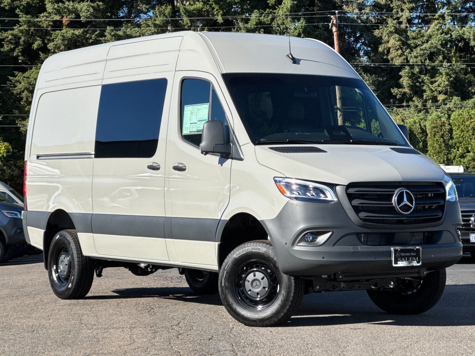 new 2025 Mercedes-Benz Sprinter 2500 car