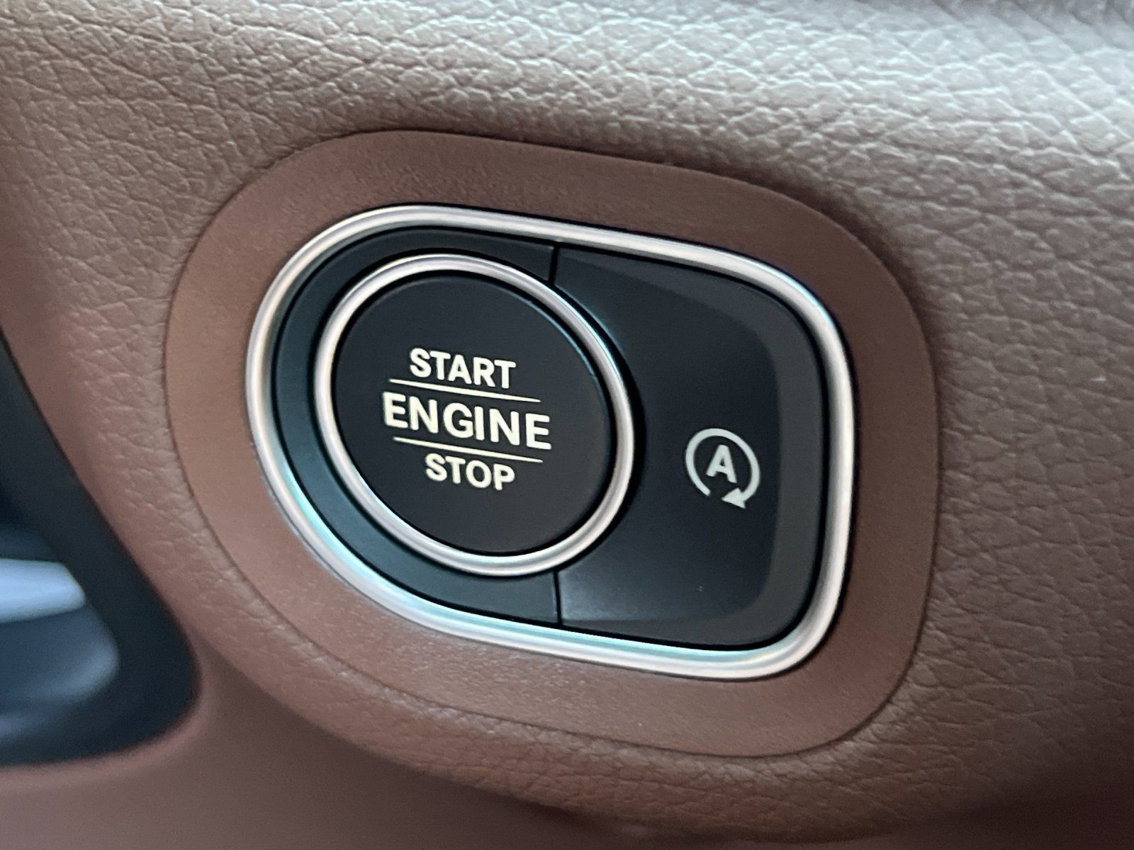 new 2025 Mercedes-Benz GLS car