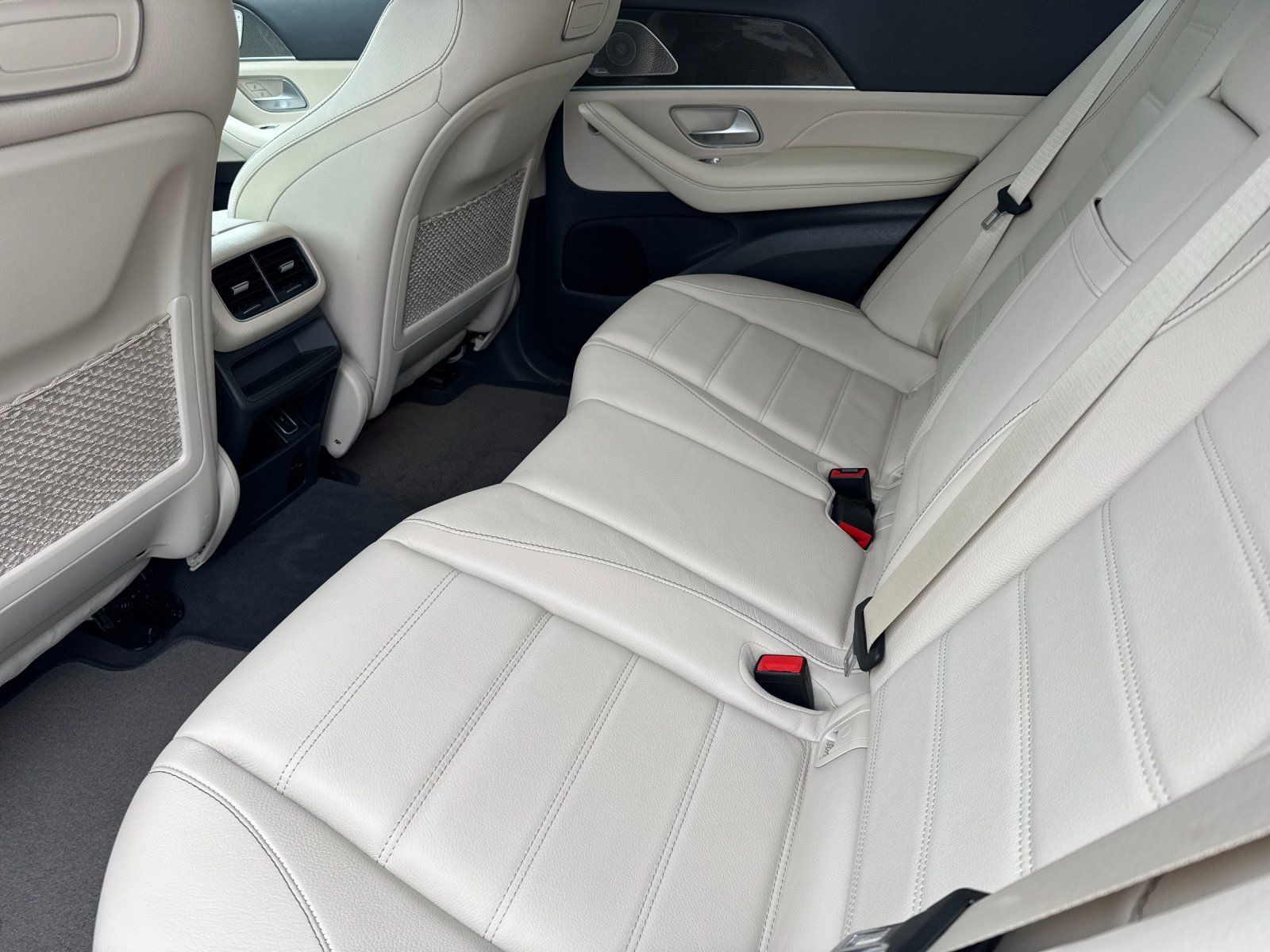 used 2020 Mercedes-Benz GLE car, priced at $34,998