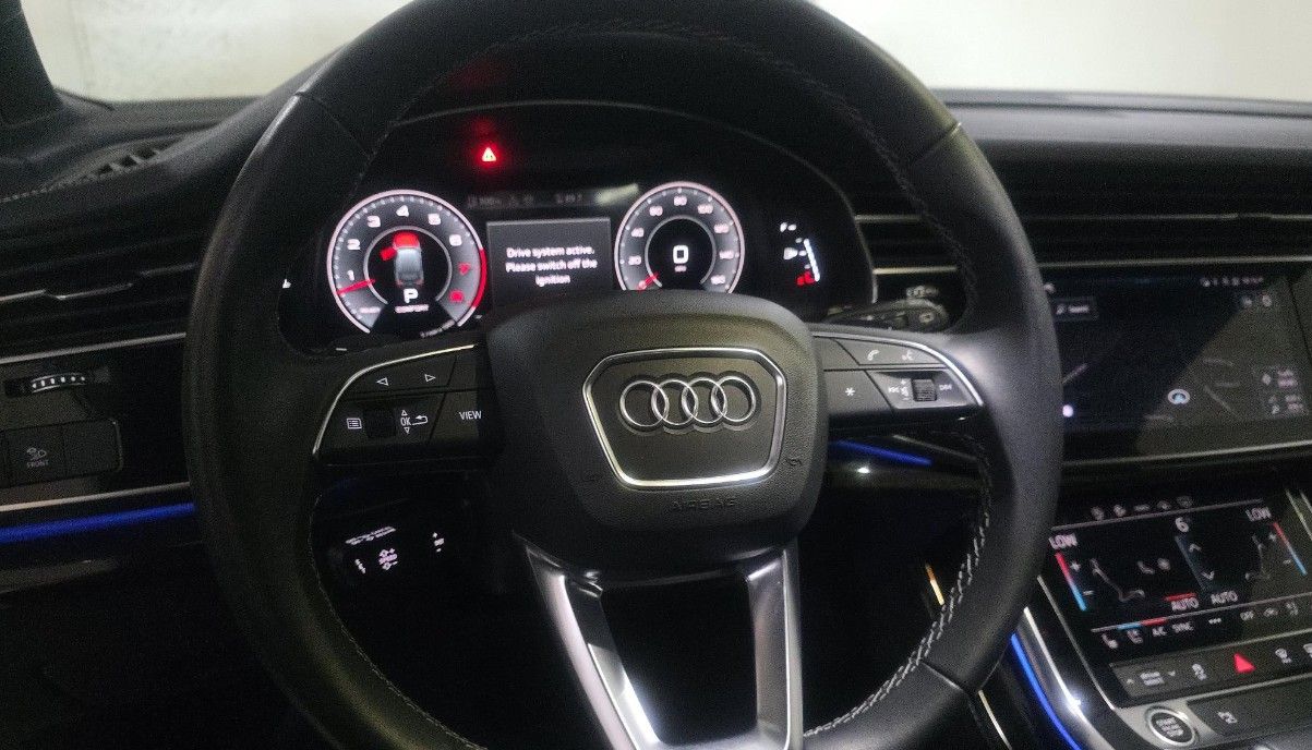 used 2025 Audi Q7 car, priced at $58,998
