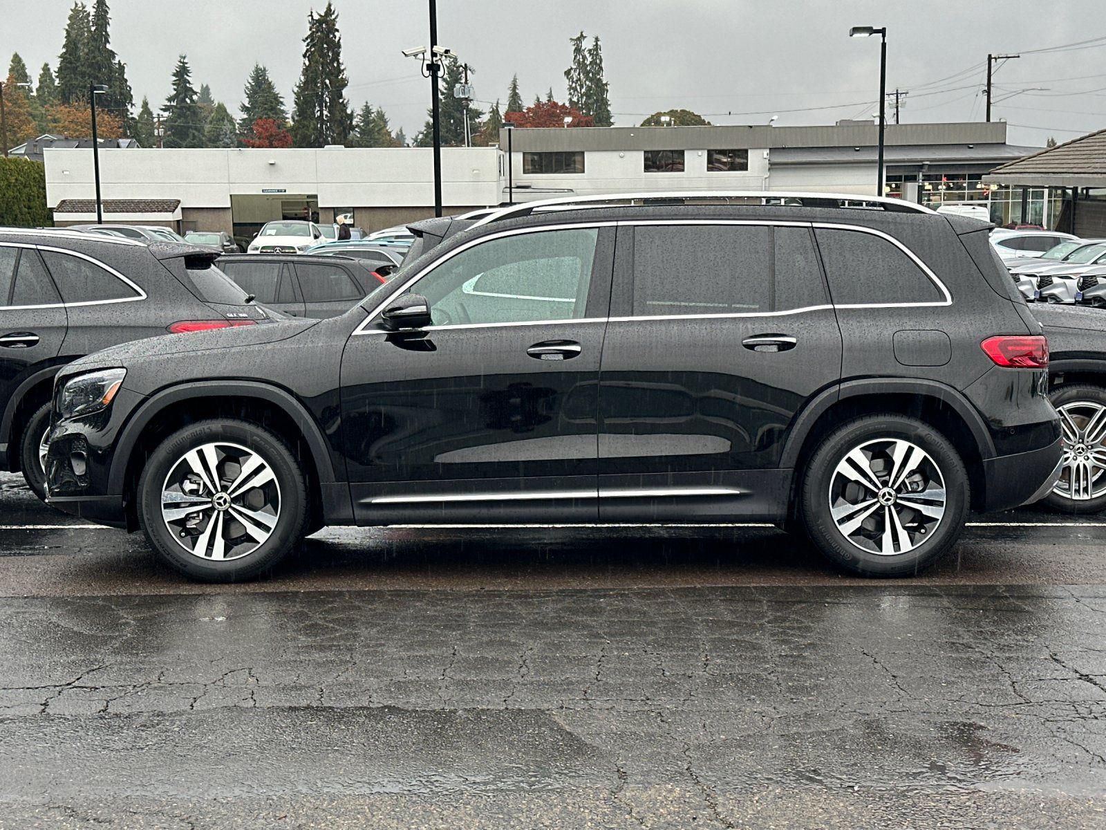 used 2025 Mercedes-Benz GLB car, priced at $41,998