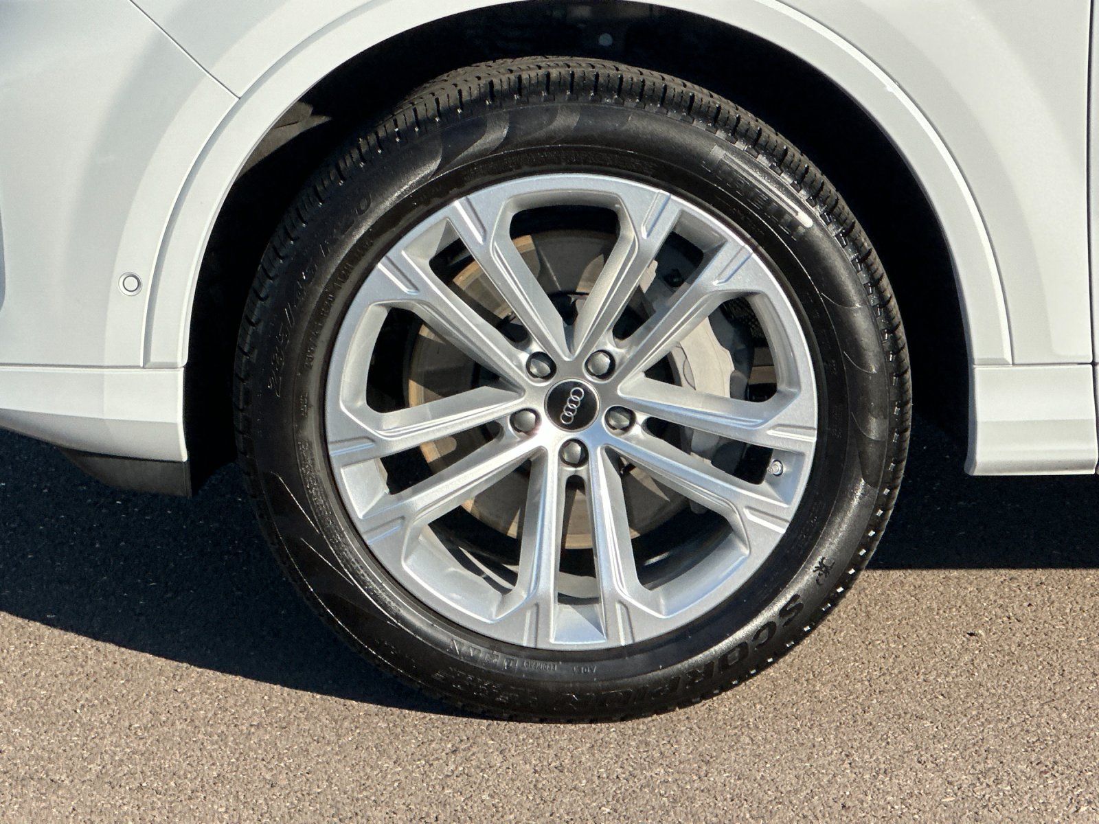 used 2025 Audi Q7 car, priced at $57,998