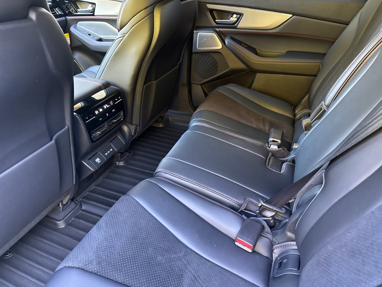 used 2025 Acura MDX car, priced at $55,498