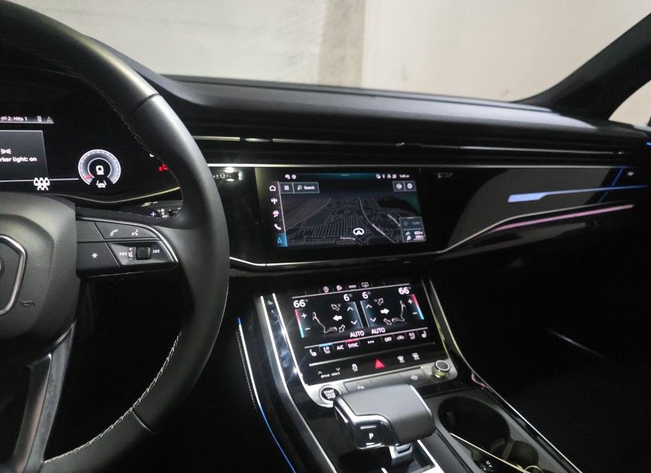 used 2025 Audi Q7 car, priced at $62,998