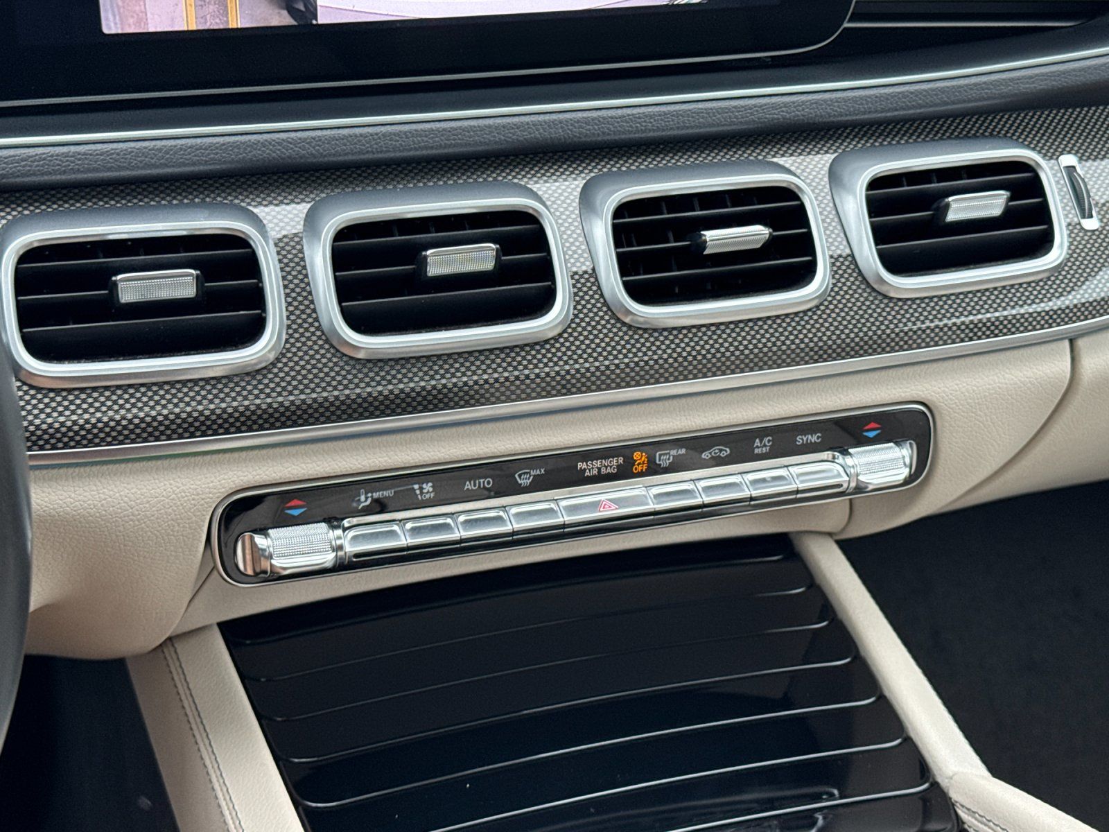 used 2020 Mercedes-Benz GLE car, priced at $34,998