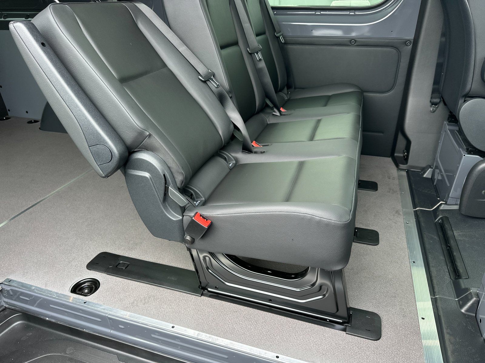 new 2026 Mercedes-Benz Sprinter 2500 car