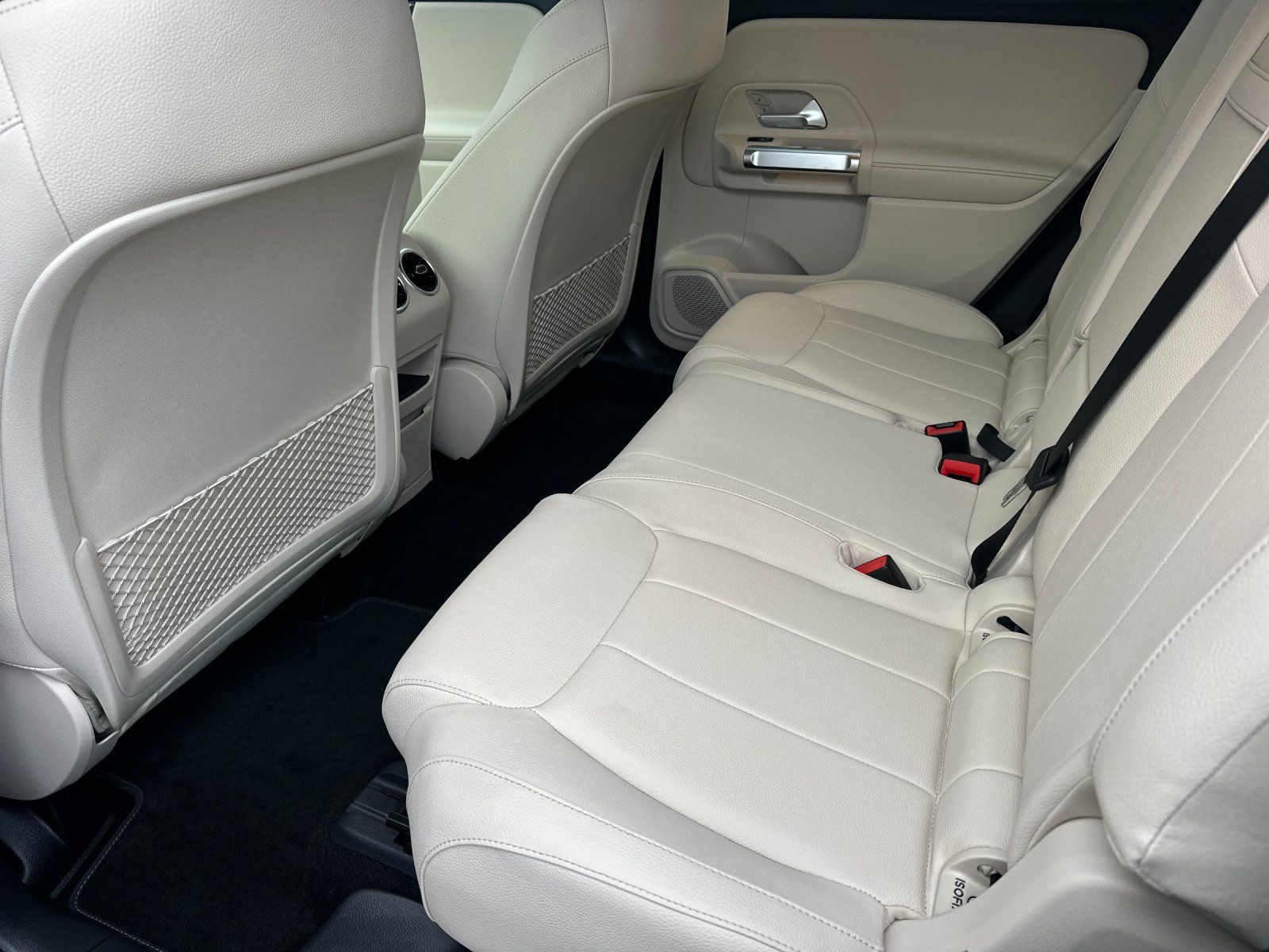 used 2025 Mercedes-Benz GLB car, priced at $41,998