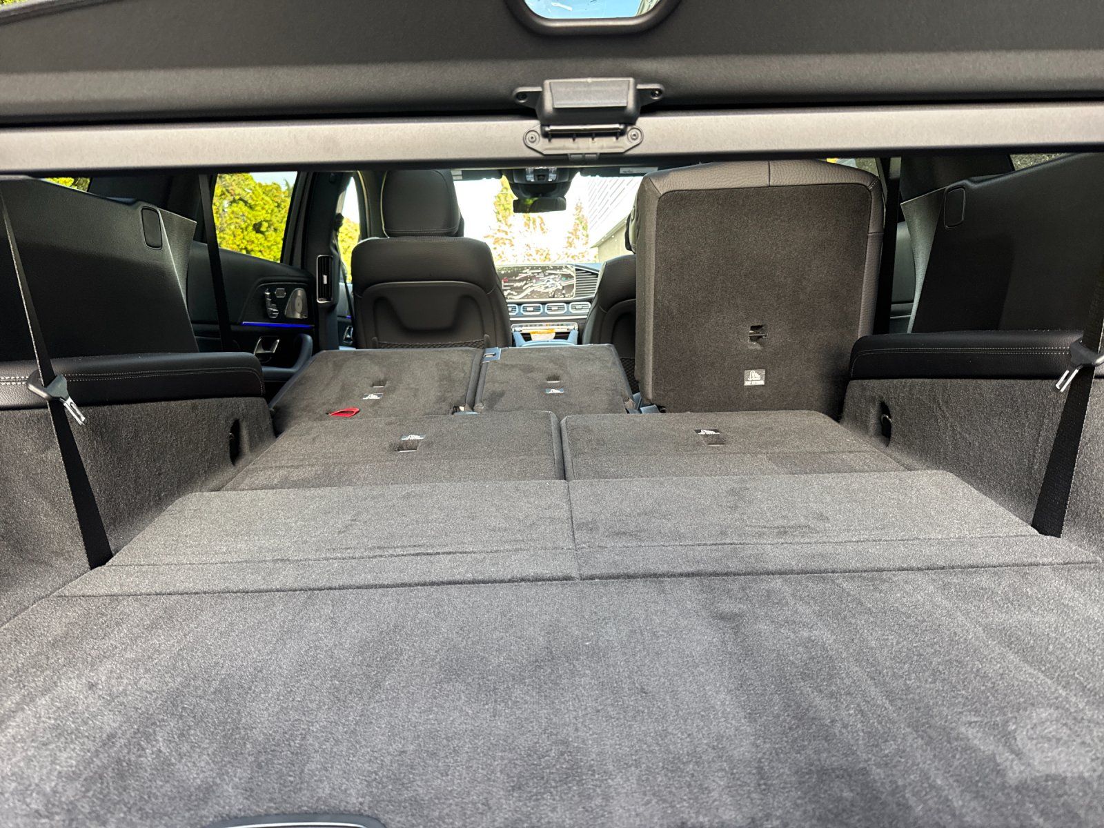 new 2026 Mercedes-Benz GLS car