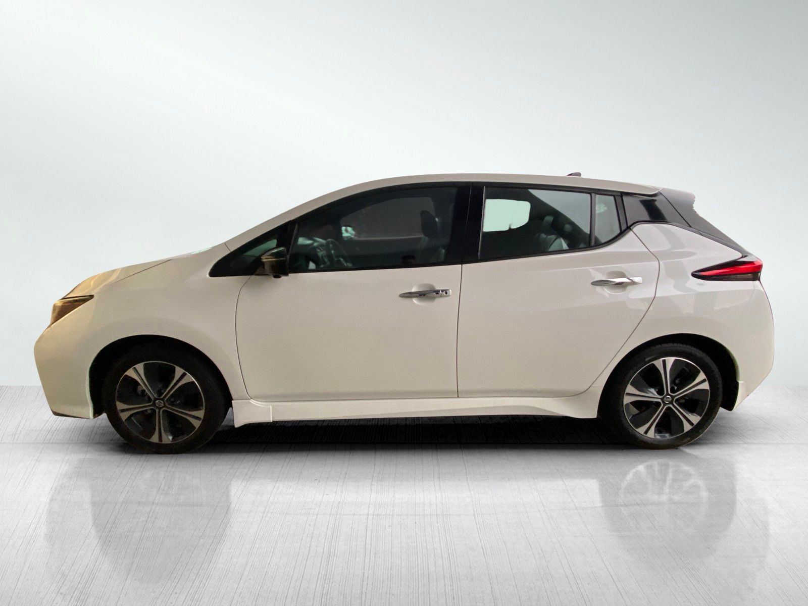 used 2022 Nissan Leaf car, priced at $21,493