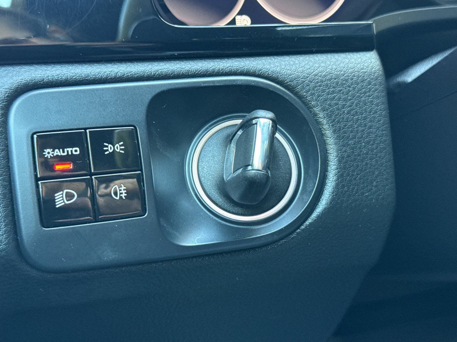 used 2021 Porsche Cayenne car, priced at $53,998