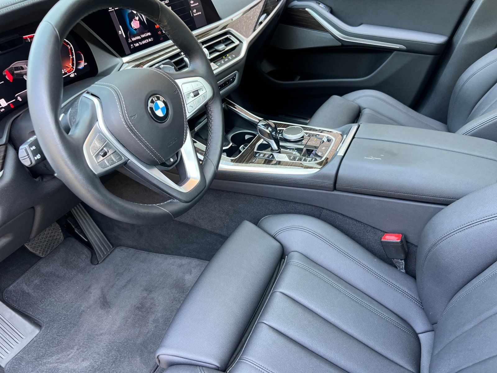 used 2020 BMW X7 car, priced at $27,898