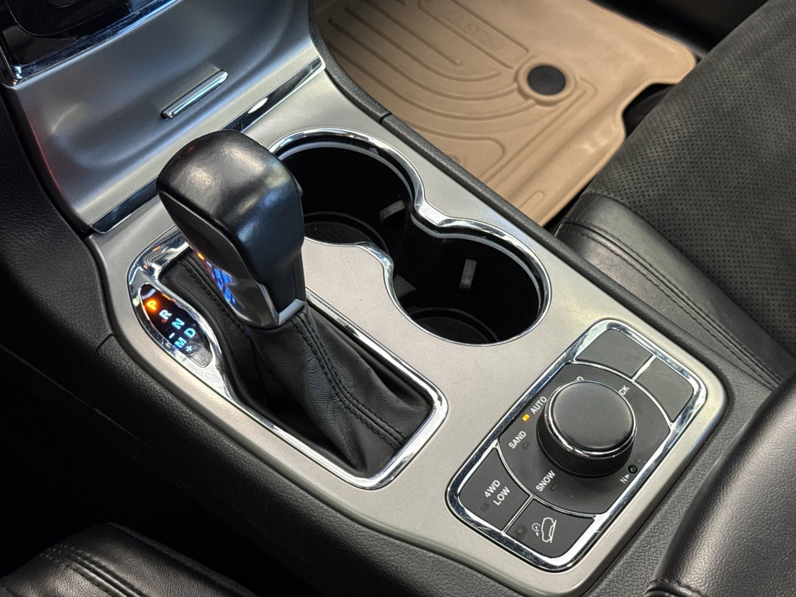 used 2022 Jeep Grand Cherokee WK car, priced at $26,998