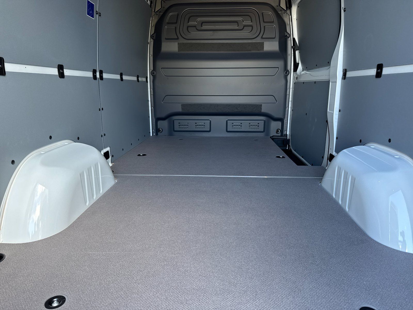 new 2025 Mercedes-Benz Sprinter 2500 car