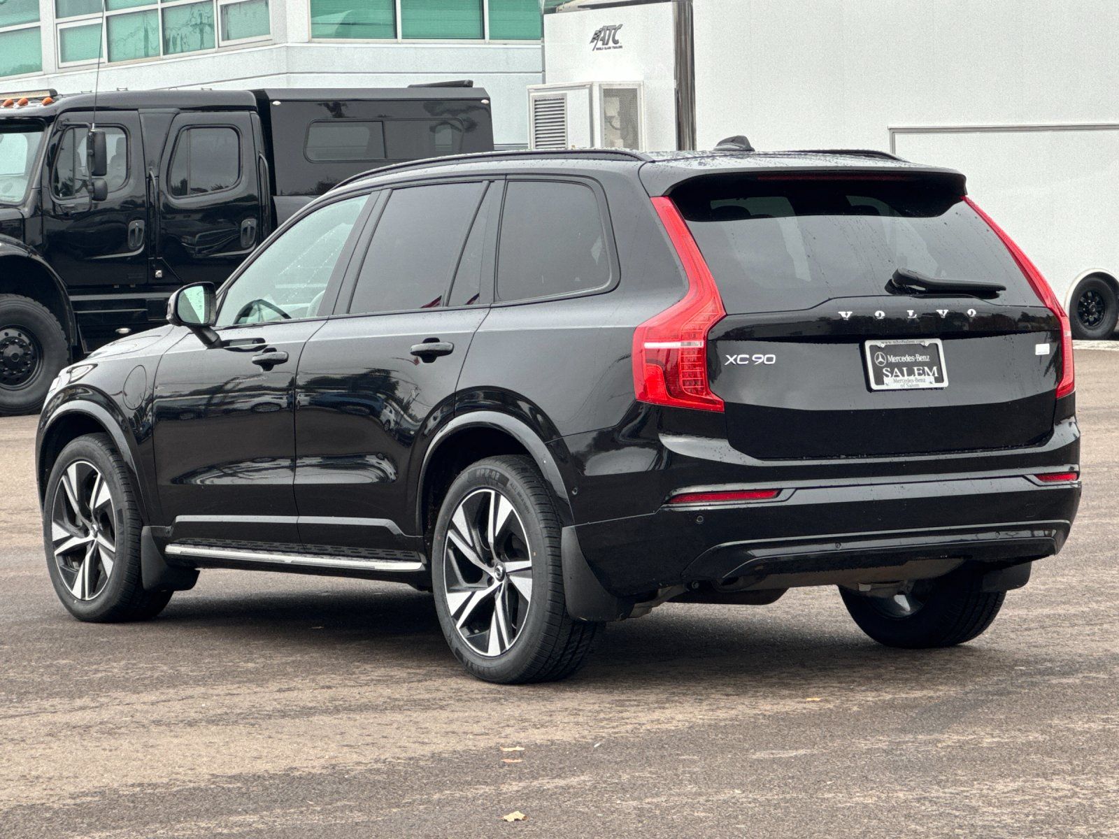 used 2022 Volvo XC90 Recharge Plug-In Hybrid car, priced at $45,998