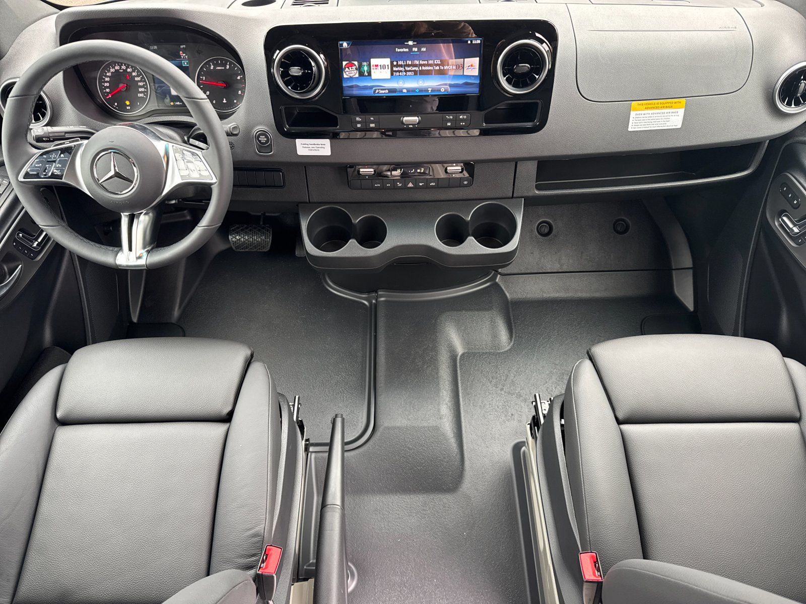 new 2025 Mercedes-Benz Sprinter 2500 car