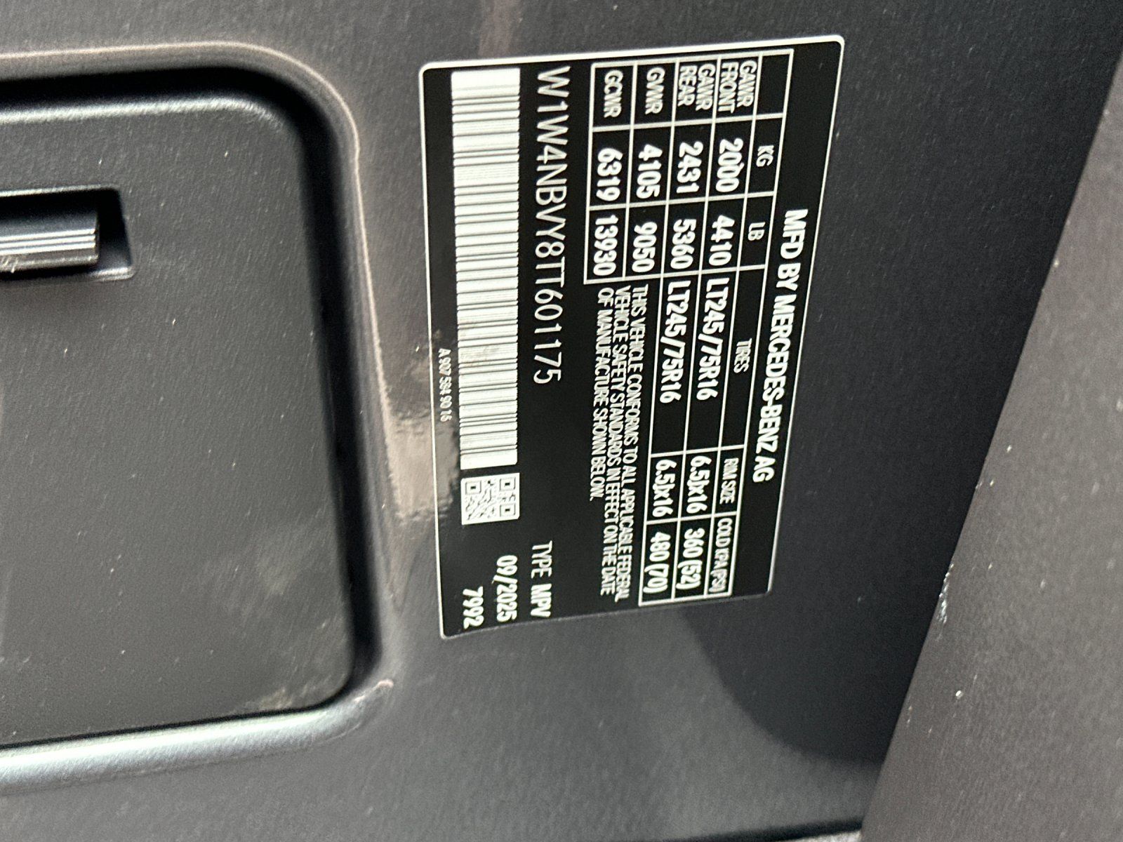 new 2026 Mercedes-Benz Sprinter 2500 car