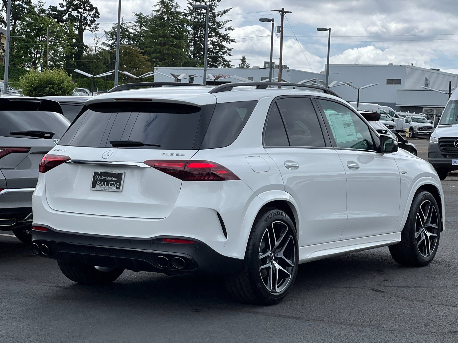 new 2025 Mercedes-Benz GLE car