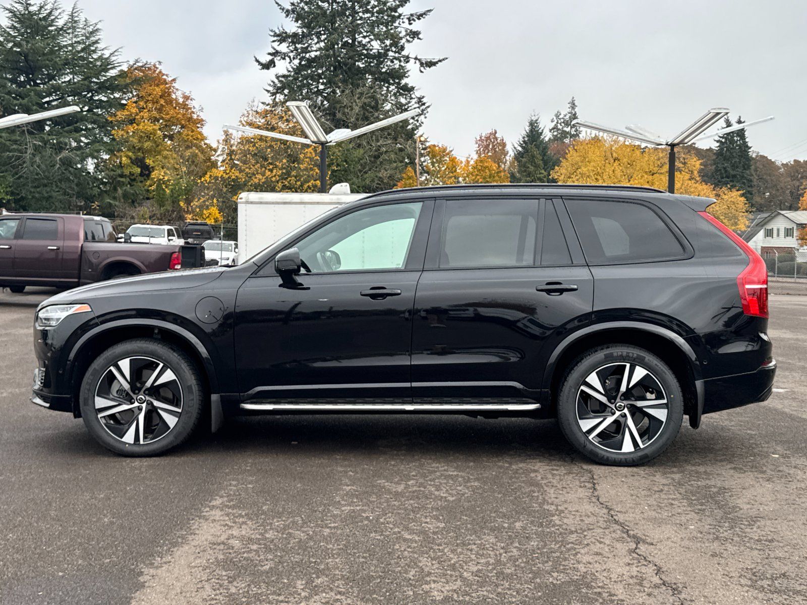 used 2022 Volvo XC90 Recharge Plug-In Hybrid car, priced at $45,998