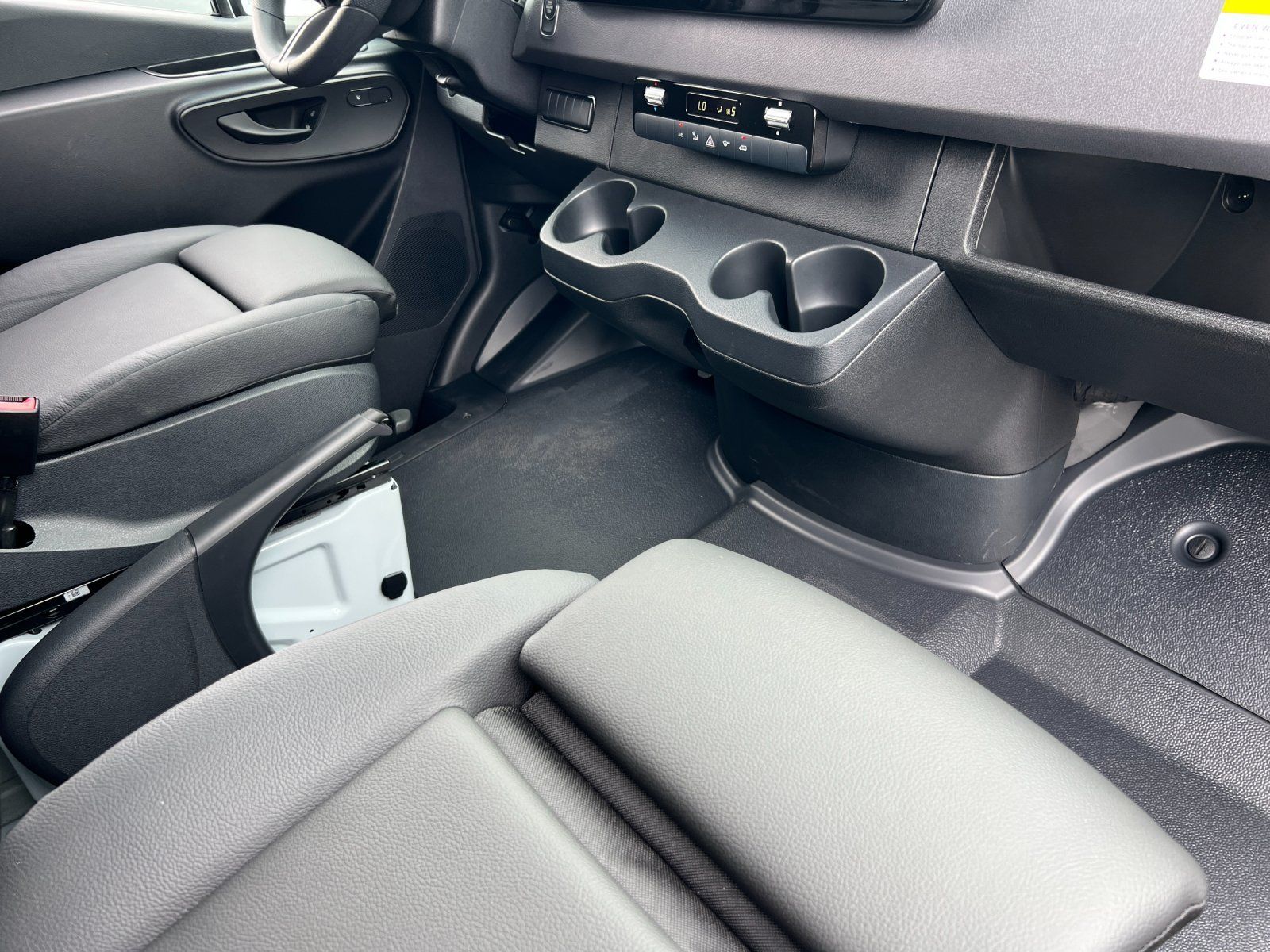 new 2025 Mercedes-Benz Sprinter 2500 car