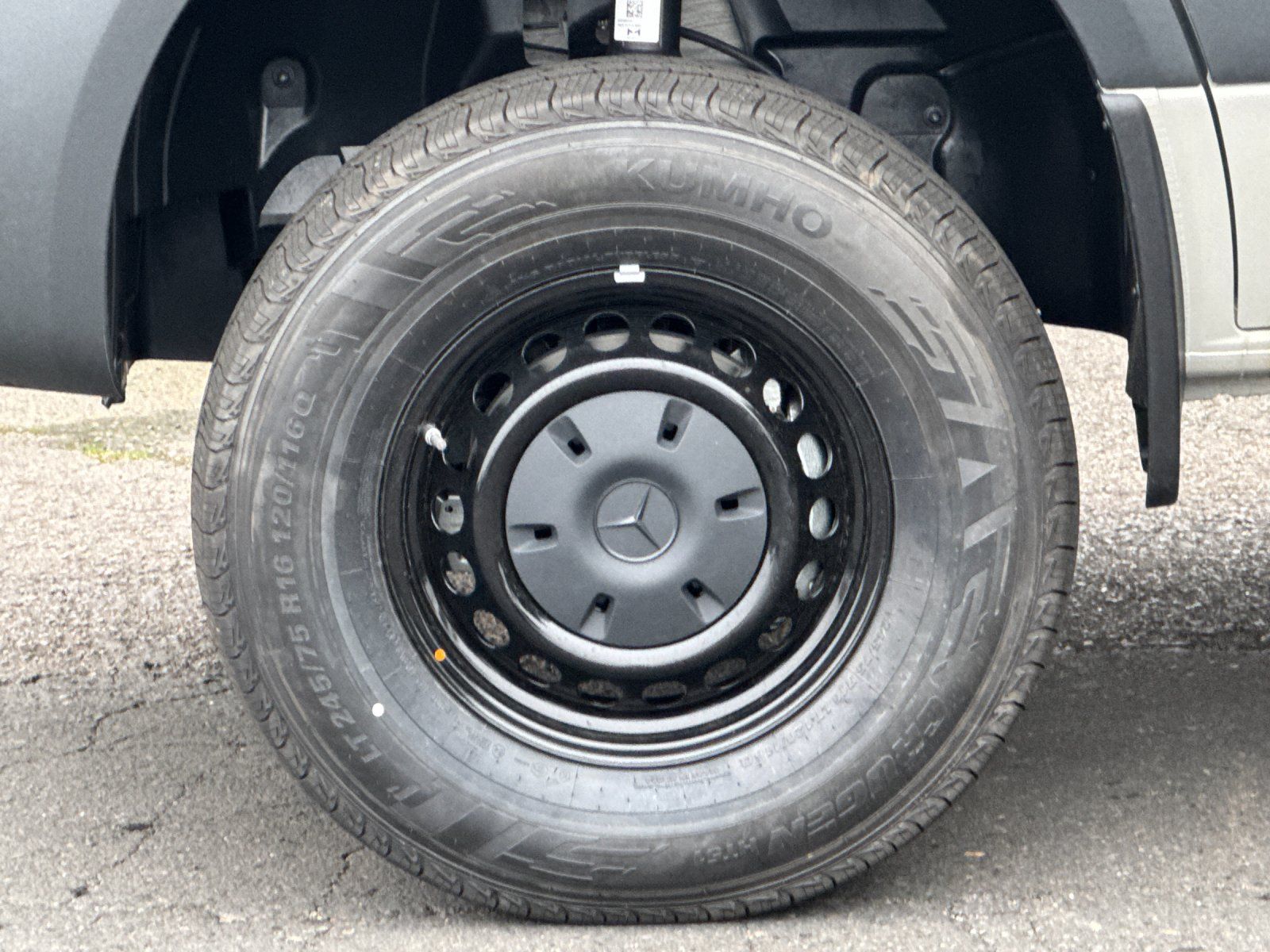 new 2025 Mercedes-Benz Sprinter 2500 car