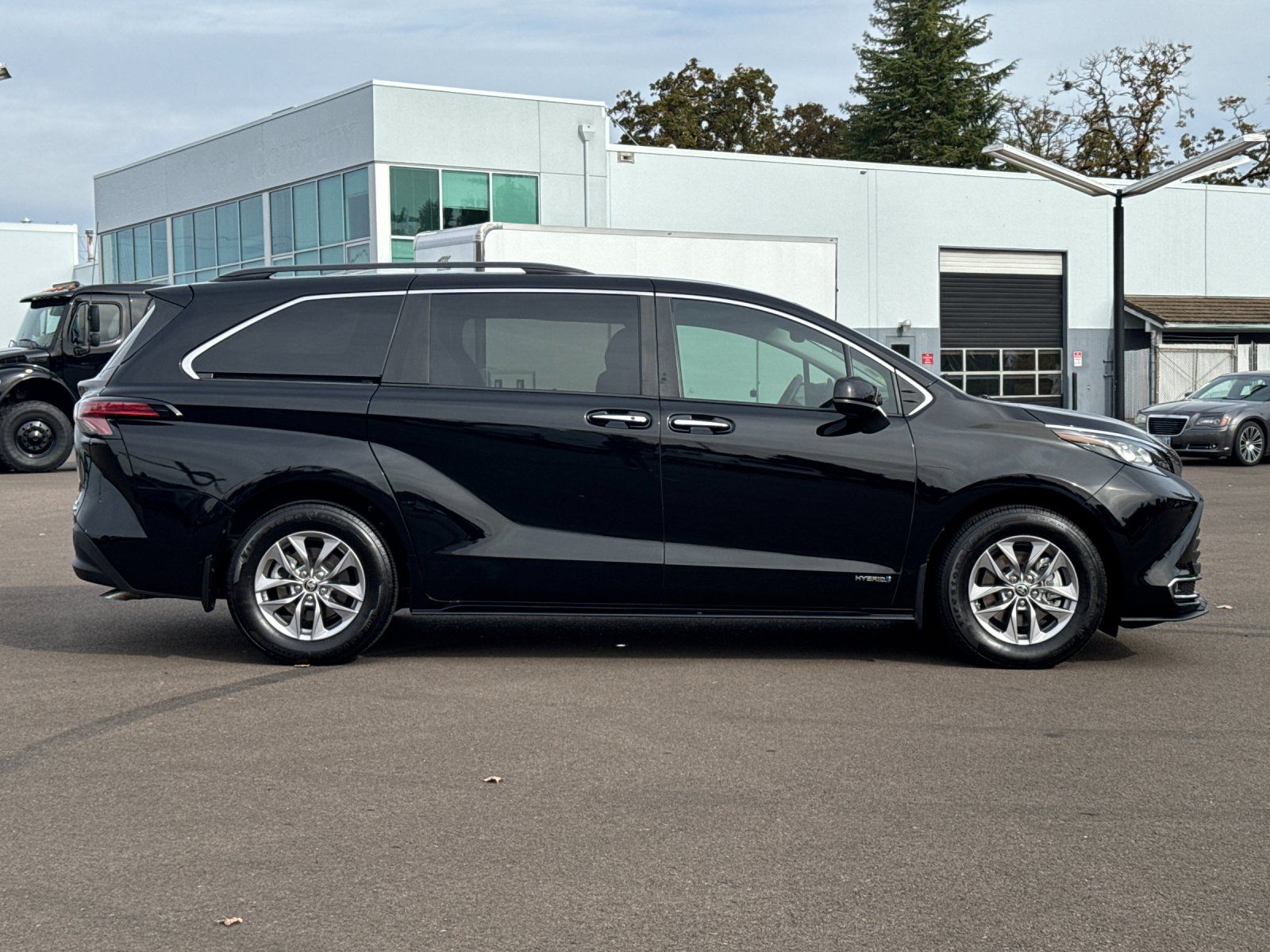 used 2021 Toyota Sienna car, priced at $38,998