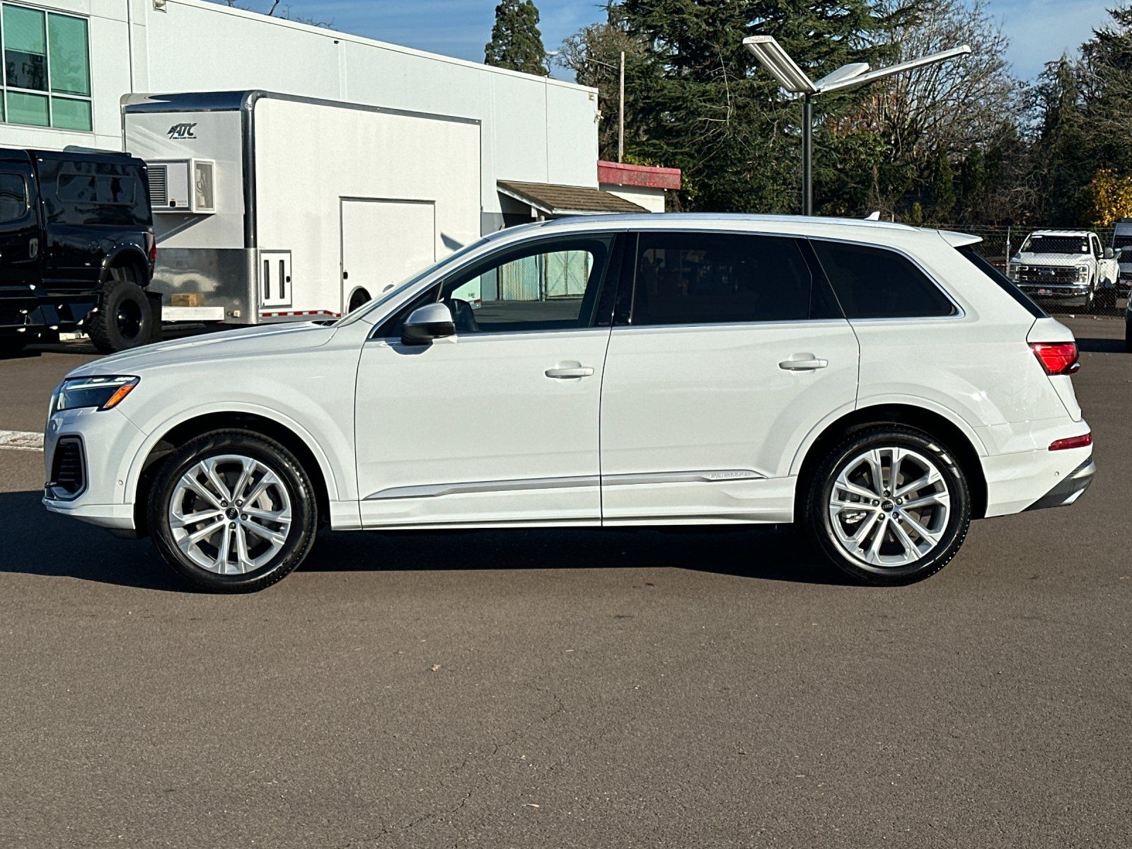 used 2025 Audi Q7 car, priced at $57,998