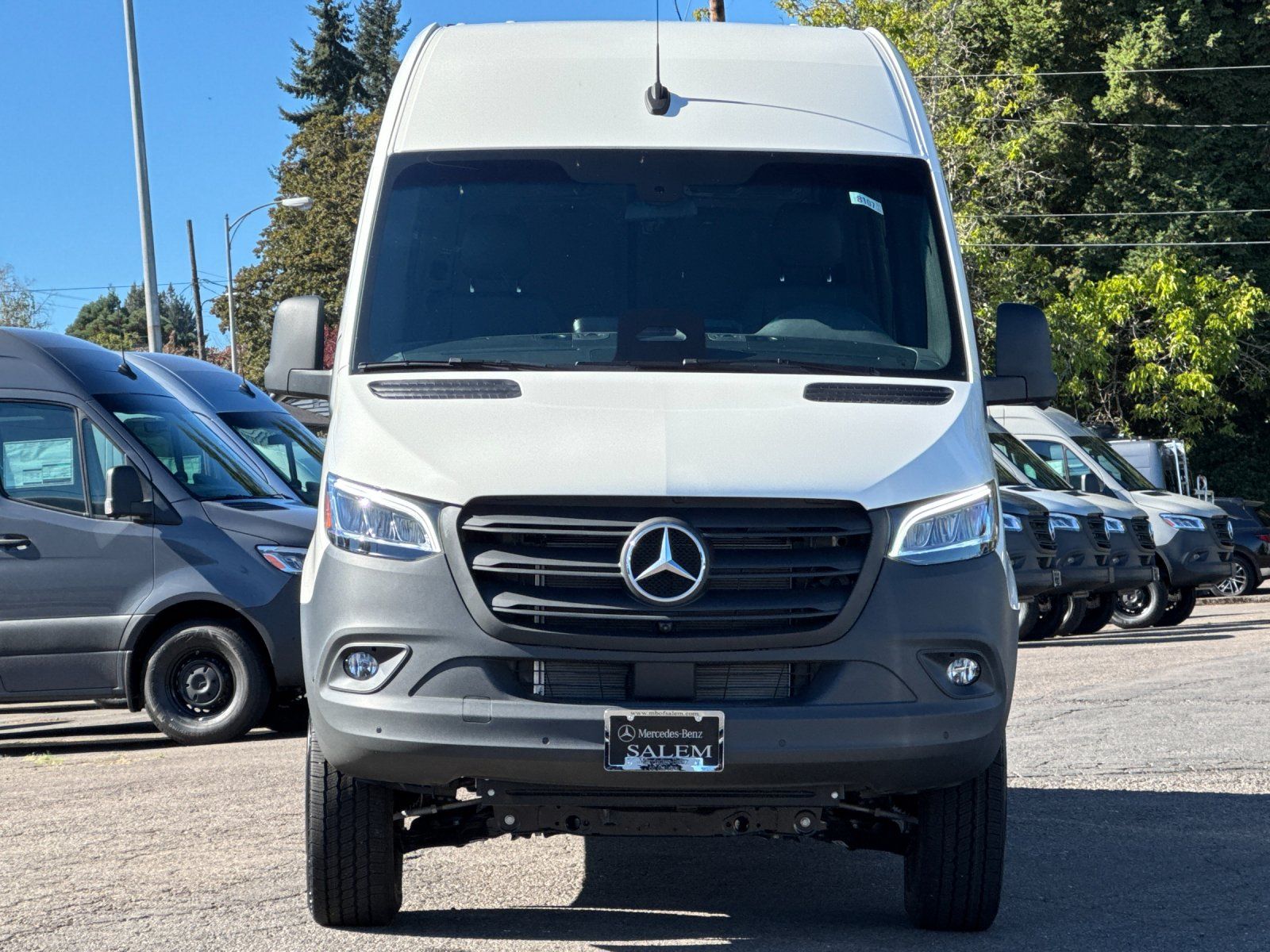 new 2025 Mercedes-Benz Sprinter 2500 car