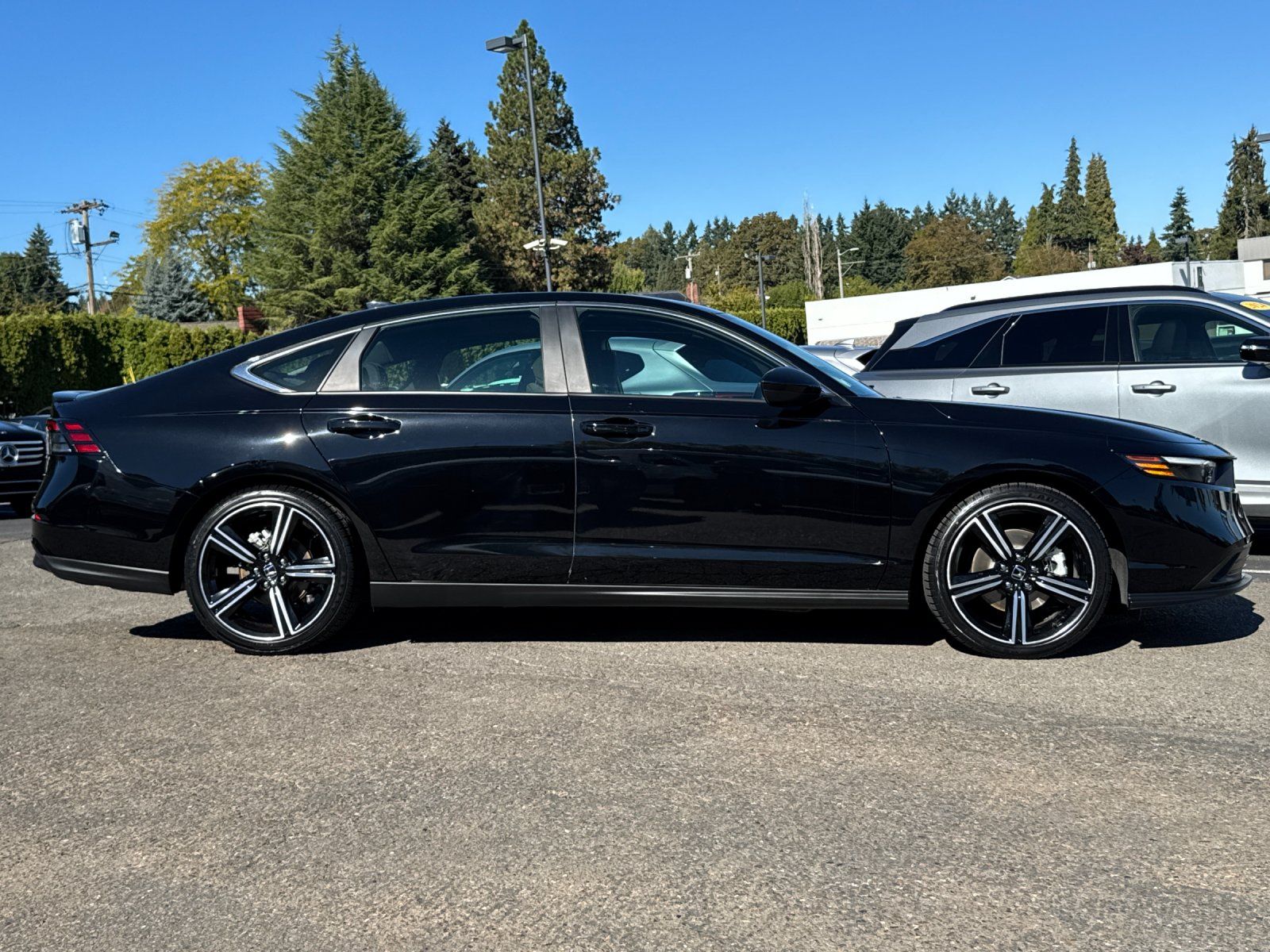 used 2024 Honda Accord Hybrid car, priced at $27,498